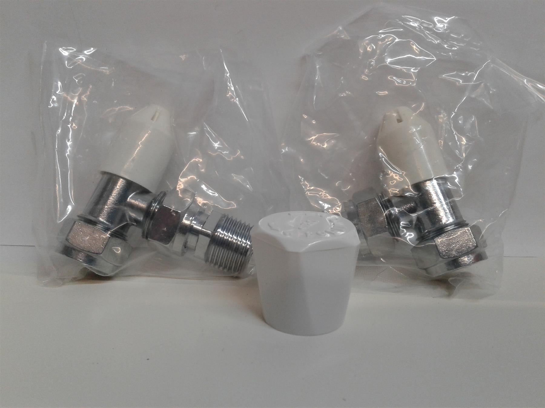 New Bulldog wheelhead and lockshield manual valve pack 15mm