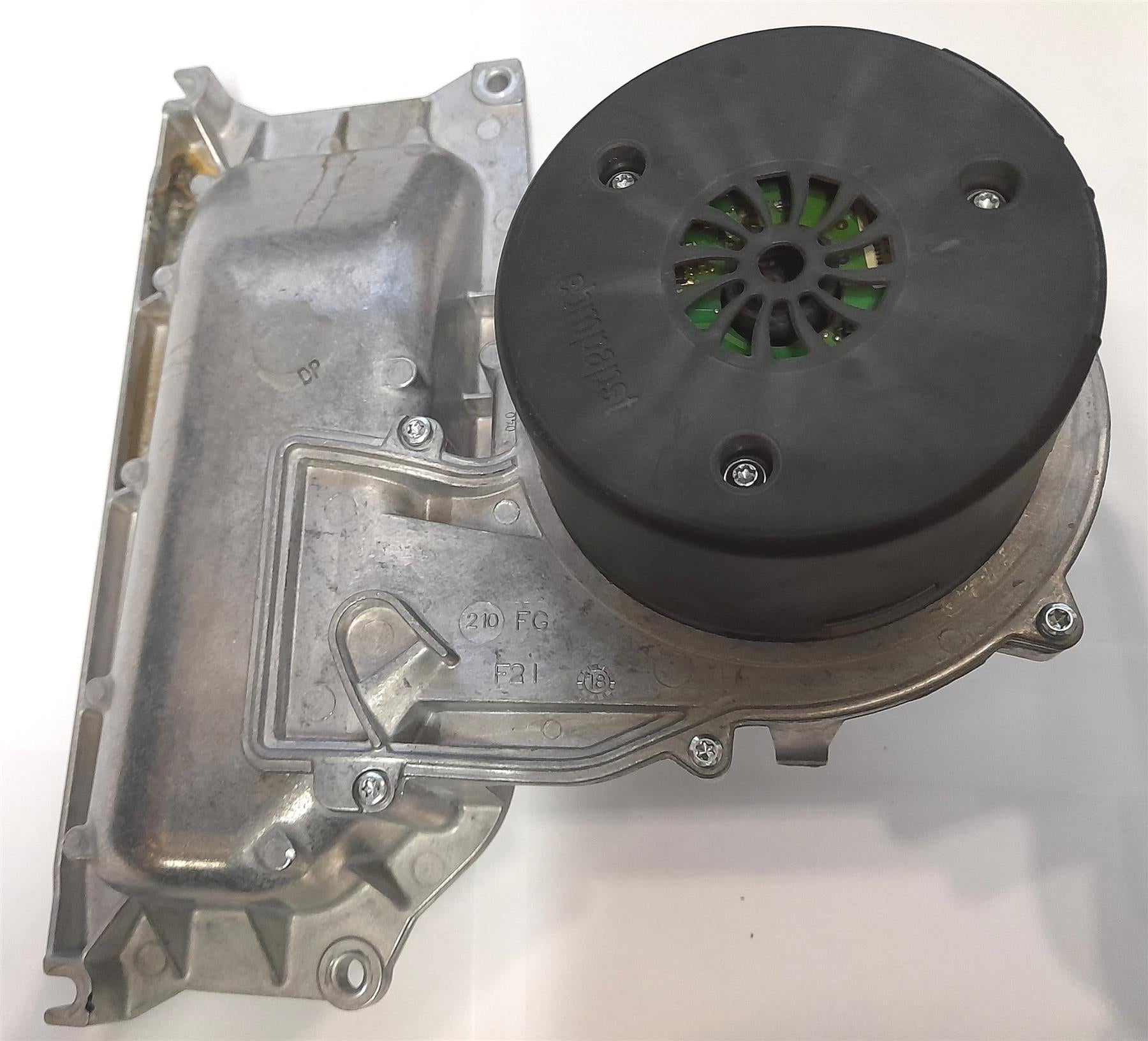 VAILLANT ECOFIT PURE BOILER FAN 0020195457