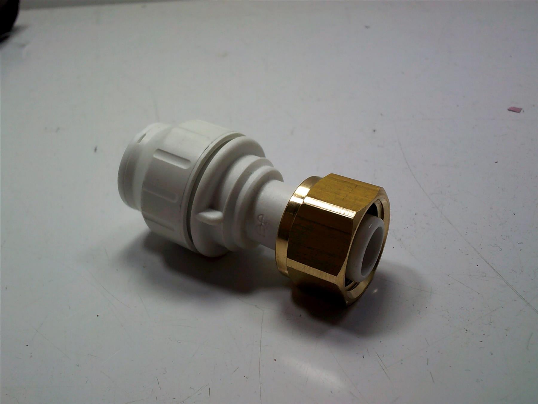 John Guest Straight Tap Adapter PVC Pipe Fitting, 15mm x 1/2"