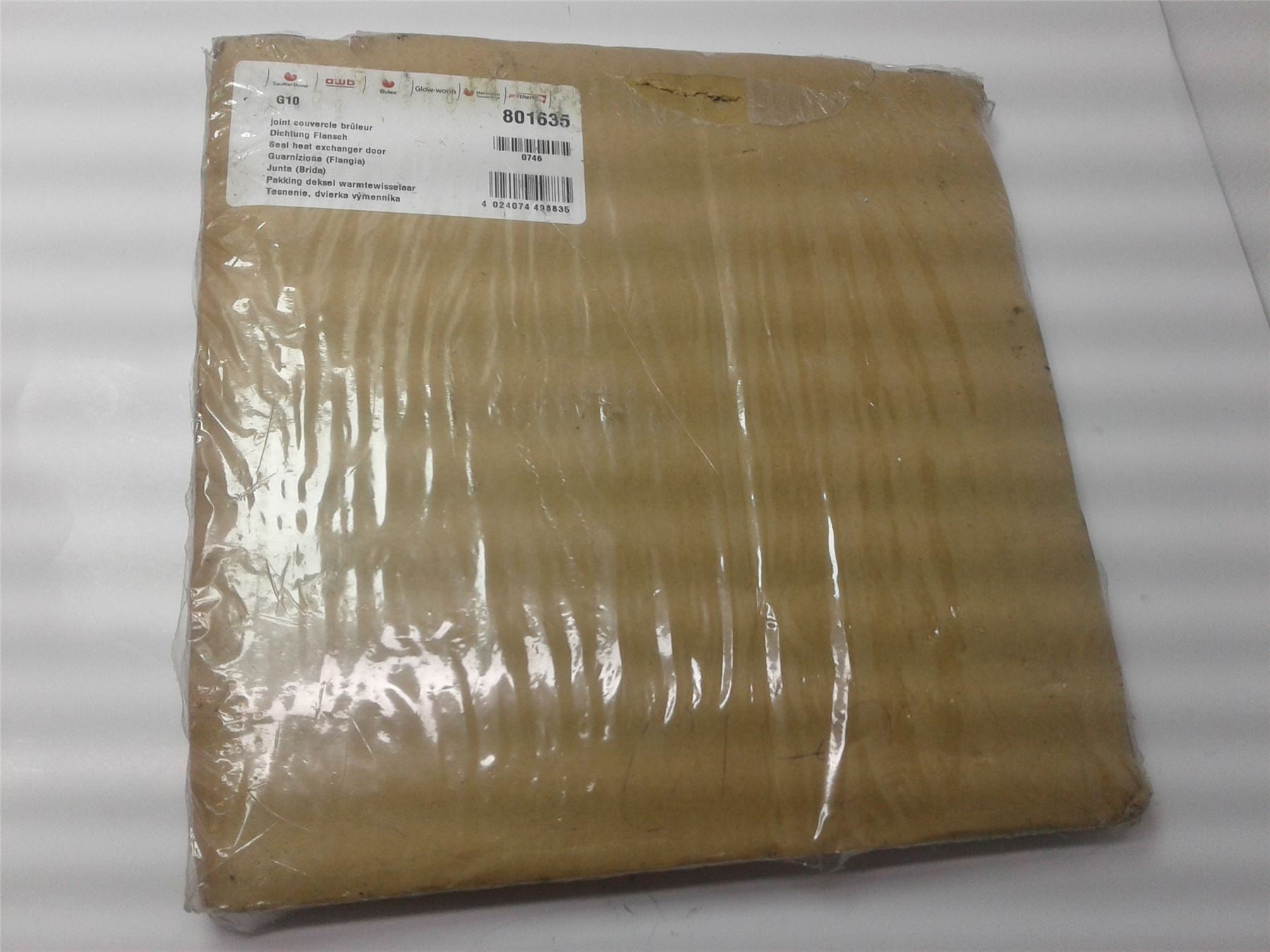 NEW GLOWWORM SAUNIER DUVAL HEAT EXCHANGER DOOR GASKET SEAL 801635