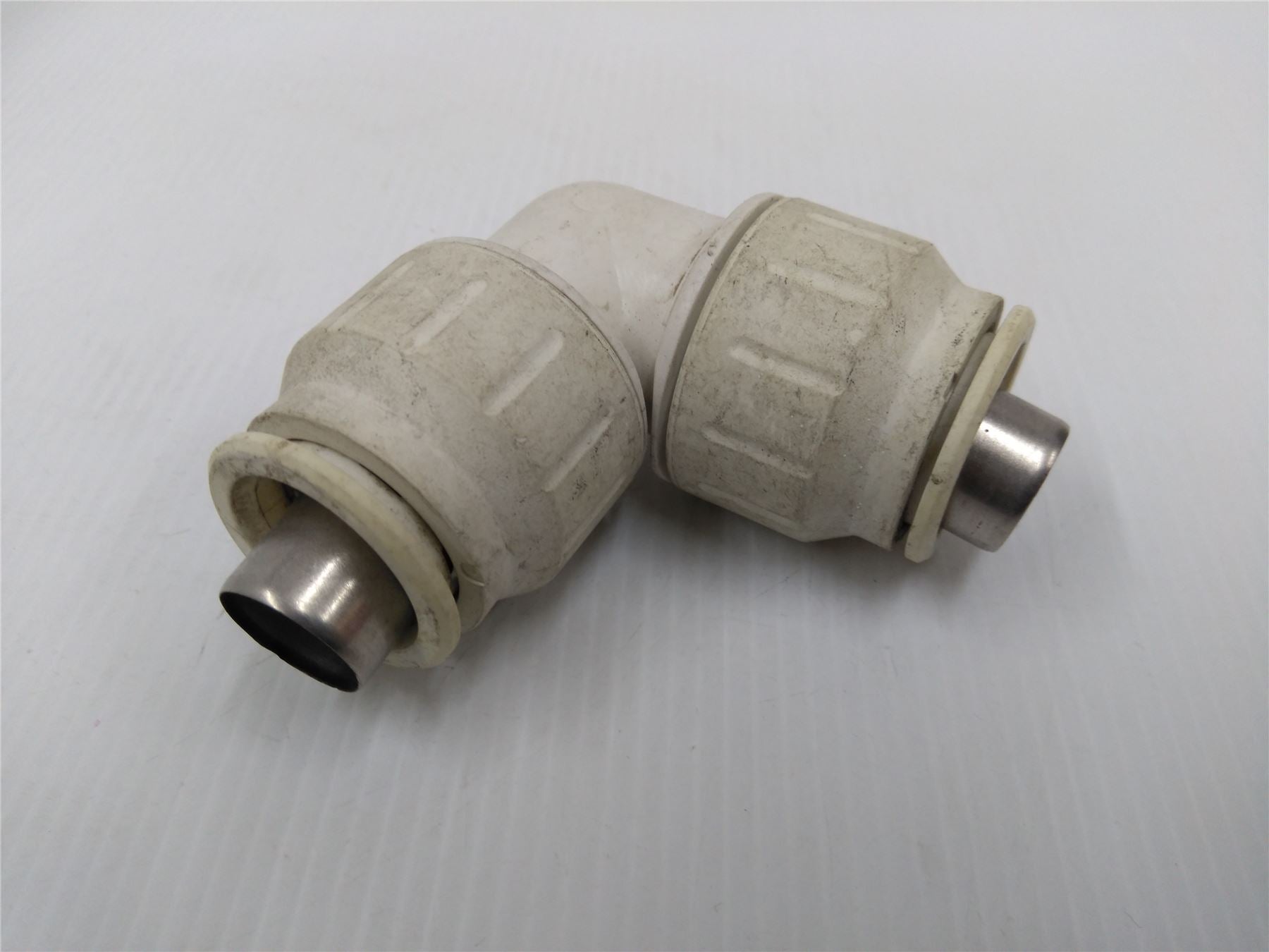 22mm 90 DEG EQUAL ELBOW FITTING