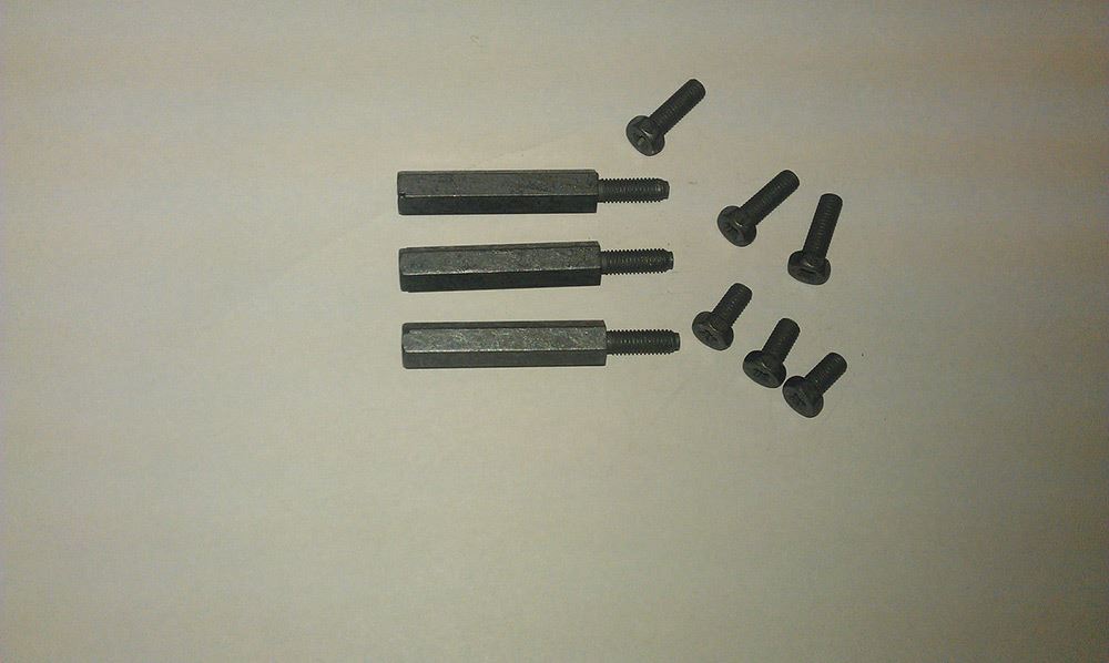 New Ideal 173569 Fixing Screw Replacement Pack