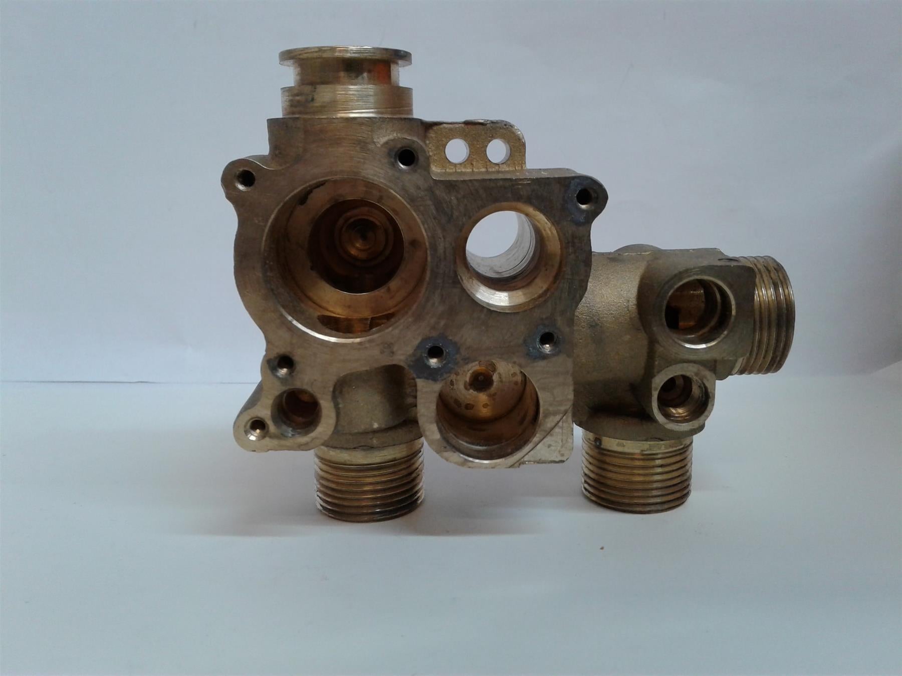 New VOKERA LINEA 726/730/735 / 24/28 - HEATING MANIFOLD - 10020439
