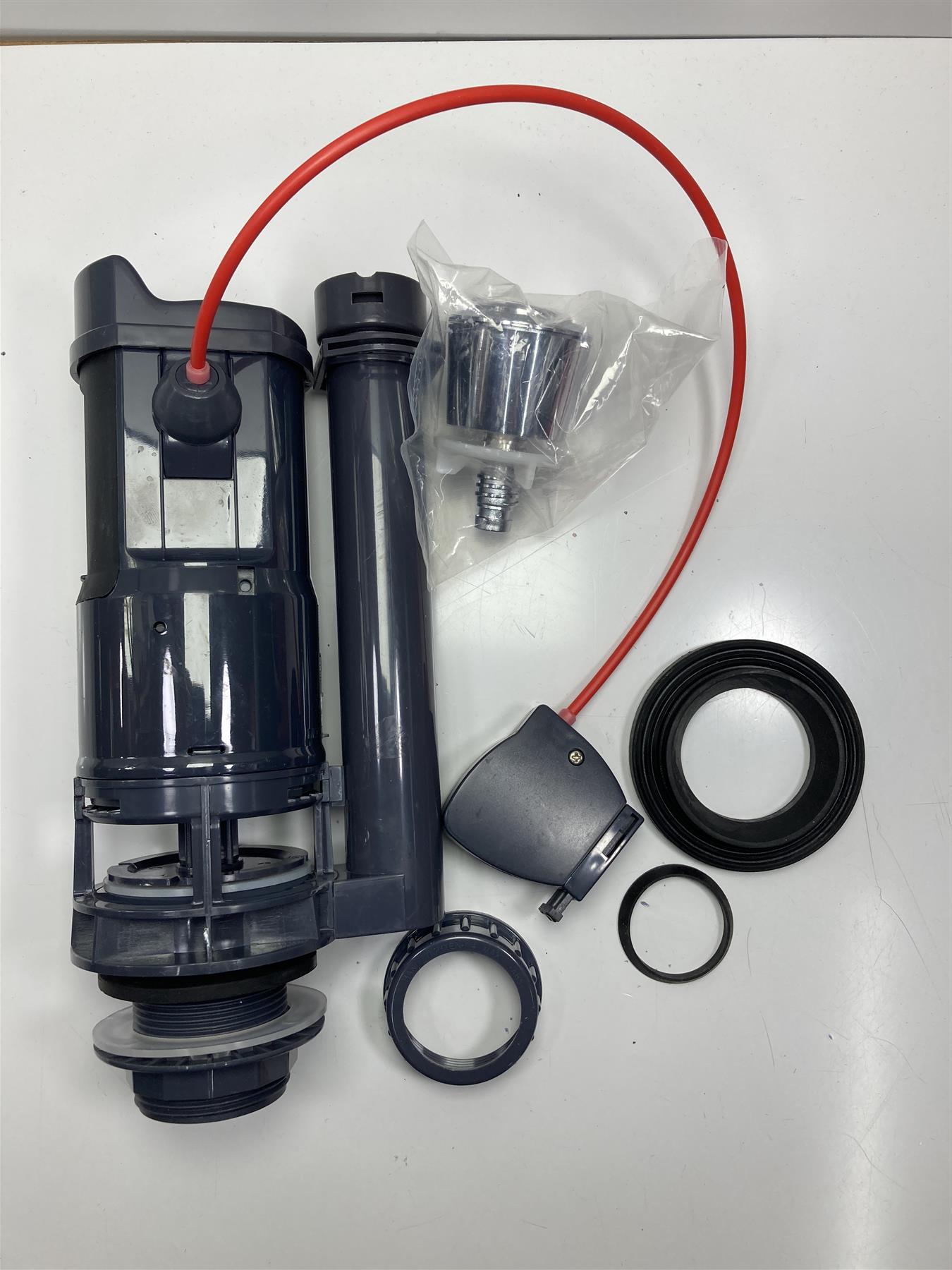 Macdee DVA0100 Kayla Valve 1.5" To 2" Cable Operated Dual Flush Outlet Valve