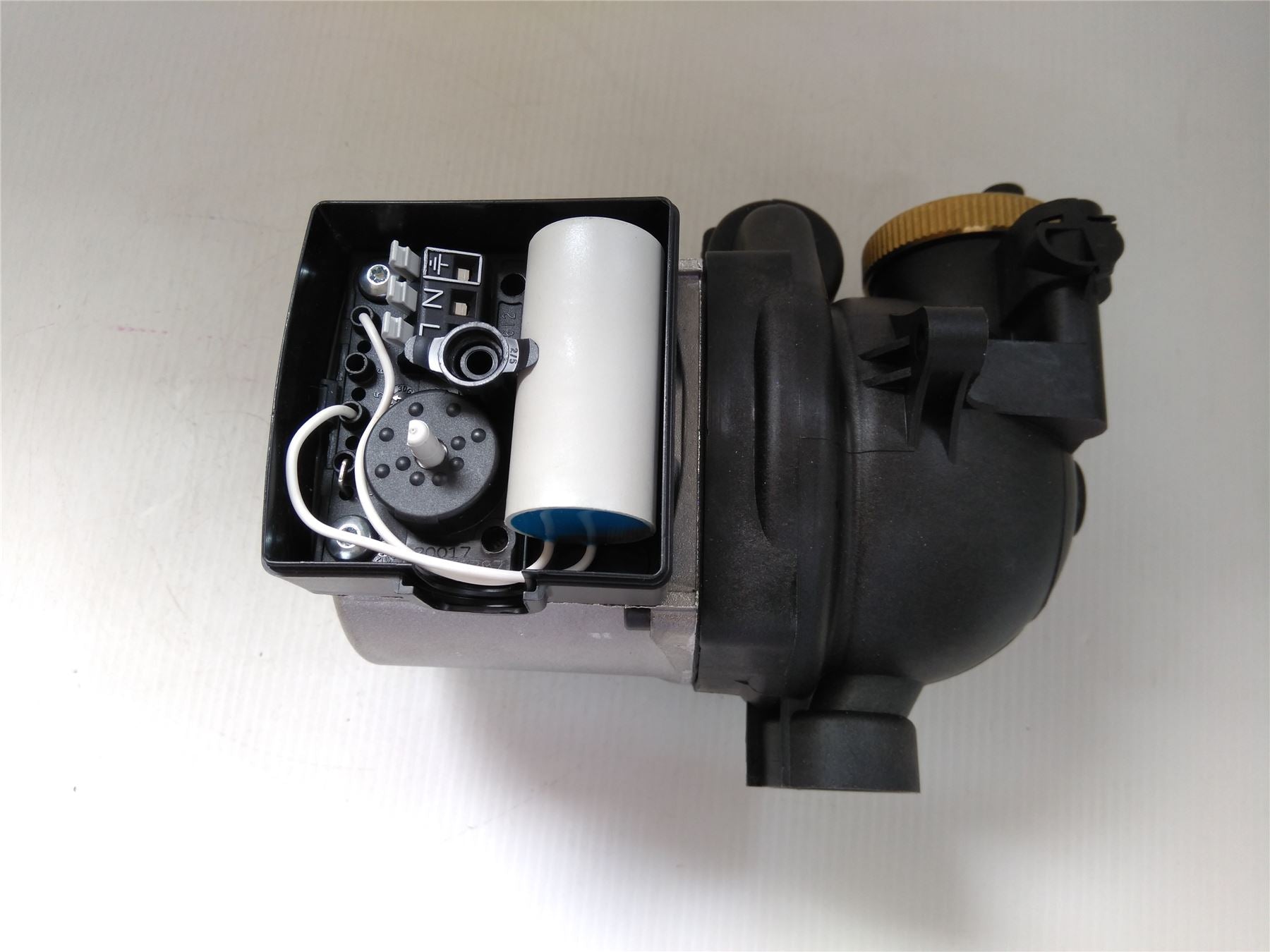New Vokera 10021792 Pump