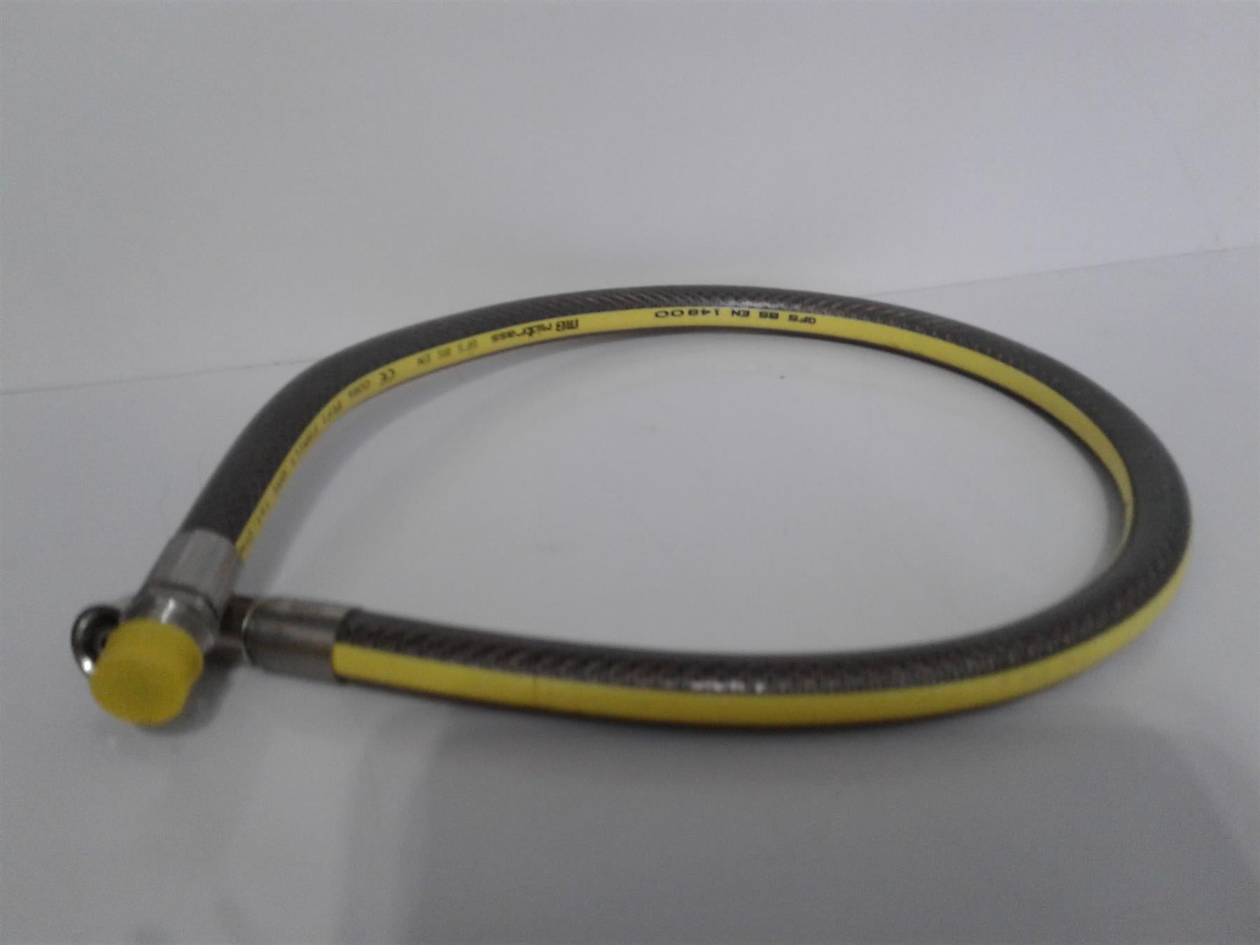 Flexible Gas Hose - Micropoint Fitting - 3 foot long x 1/2" diameter