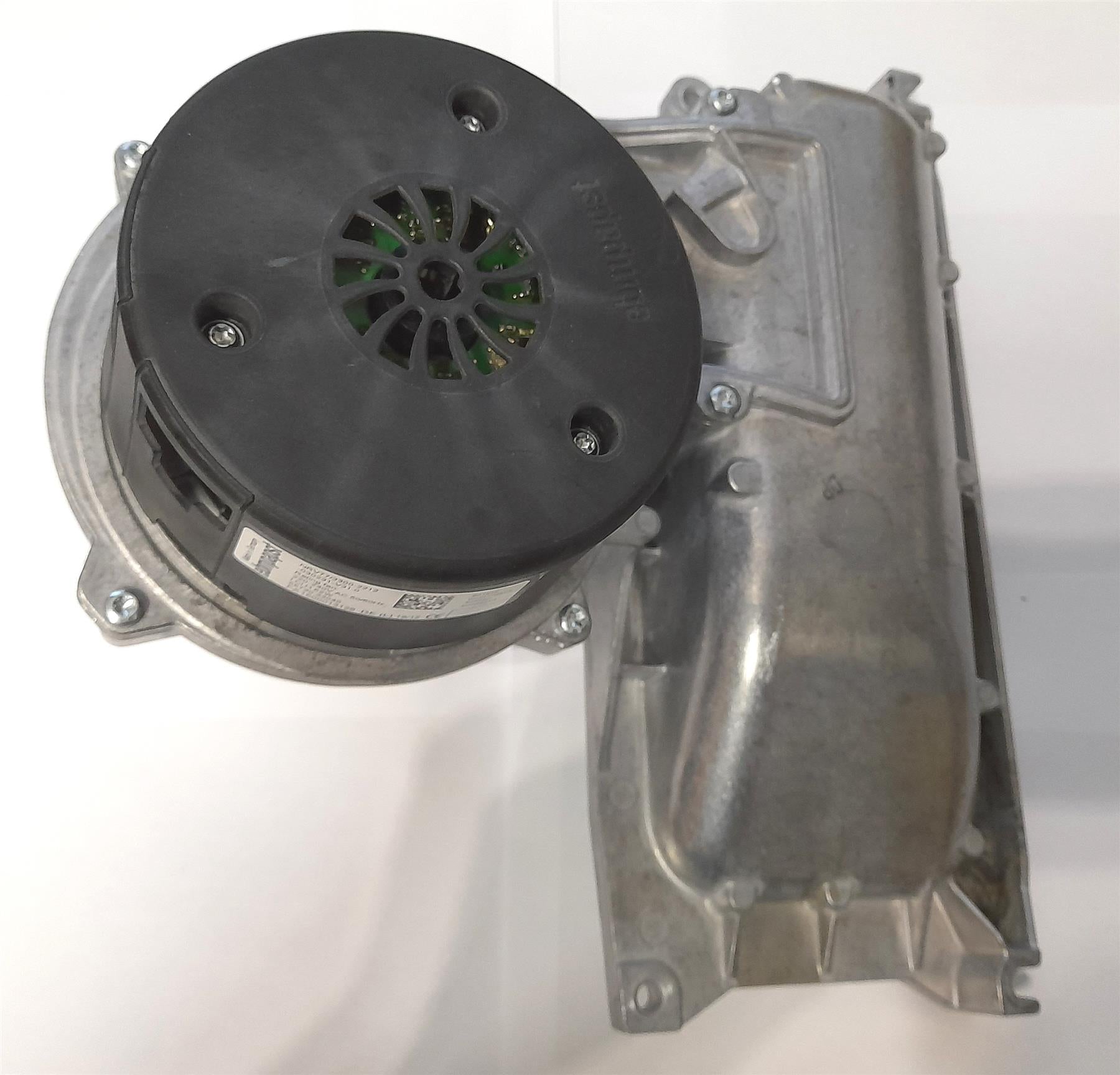 VAILLANT ECOFIT PURE BOILER FAN 0020195457