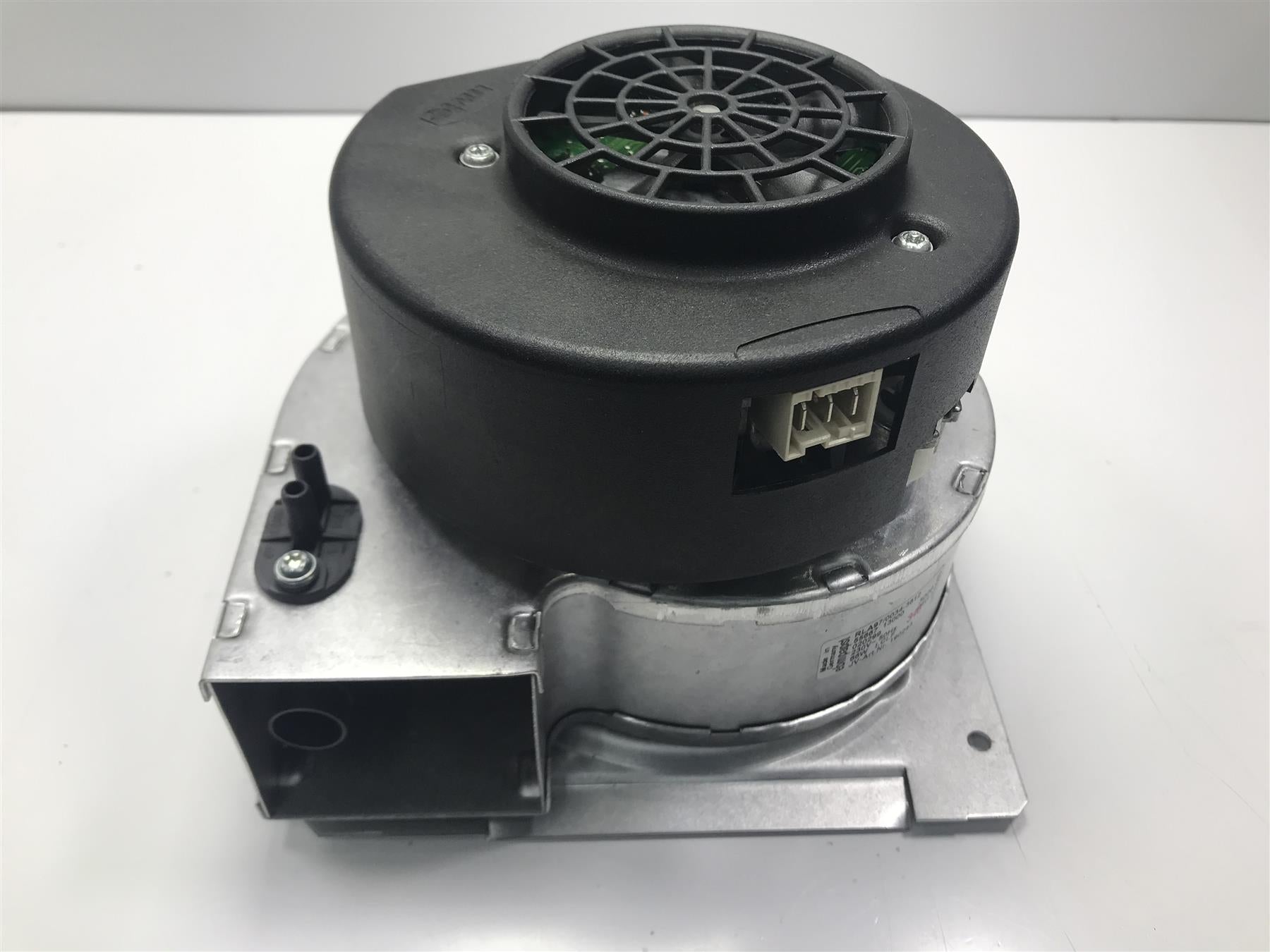 NEW VAILLANT FAN 190262