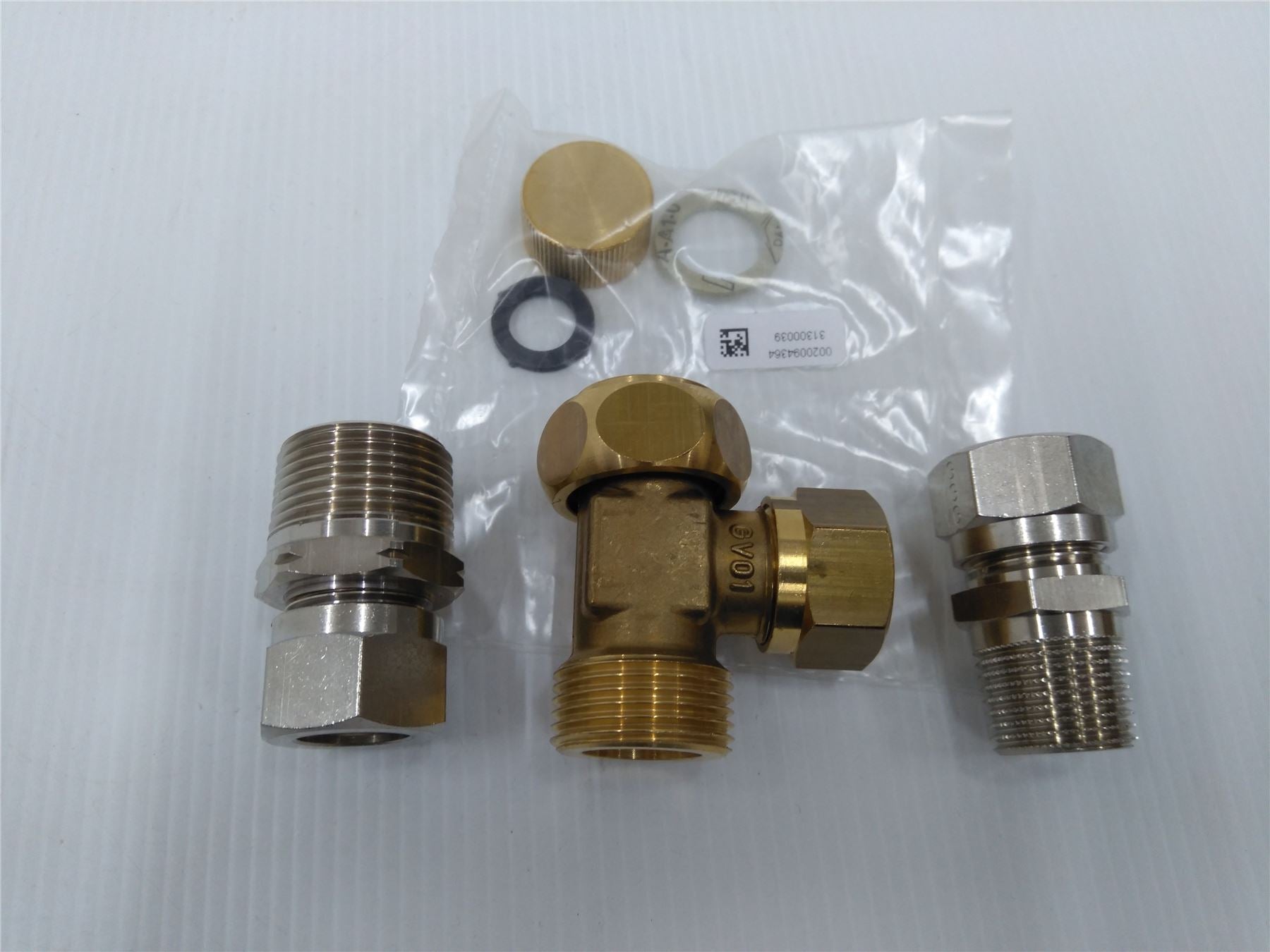 NEW VAILLANT PRESSURE RELIEF VALVE 0020094185