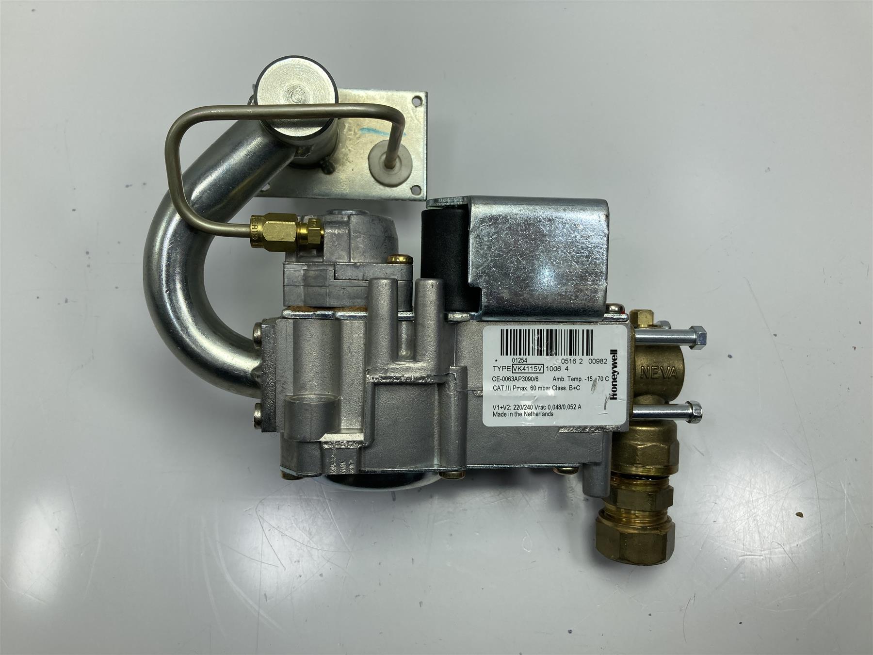 Honeywell VK4115V Gas Valve 1.011846 - 462273