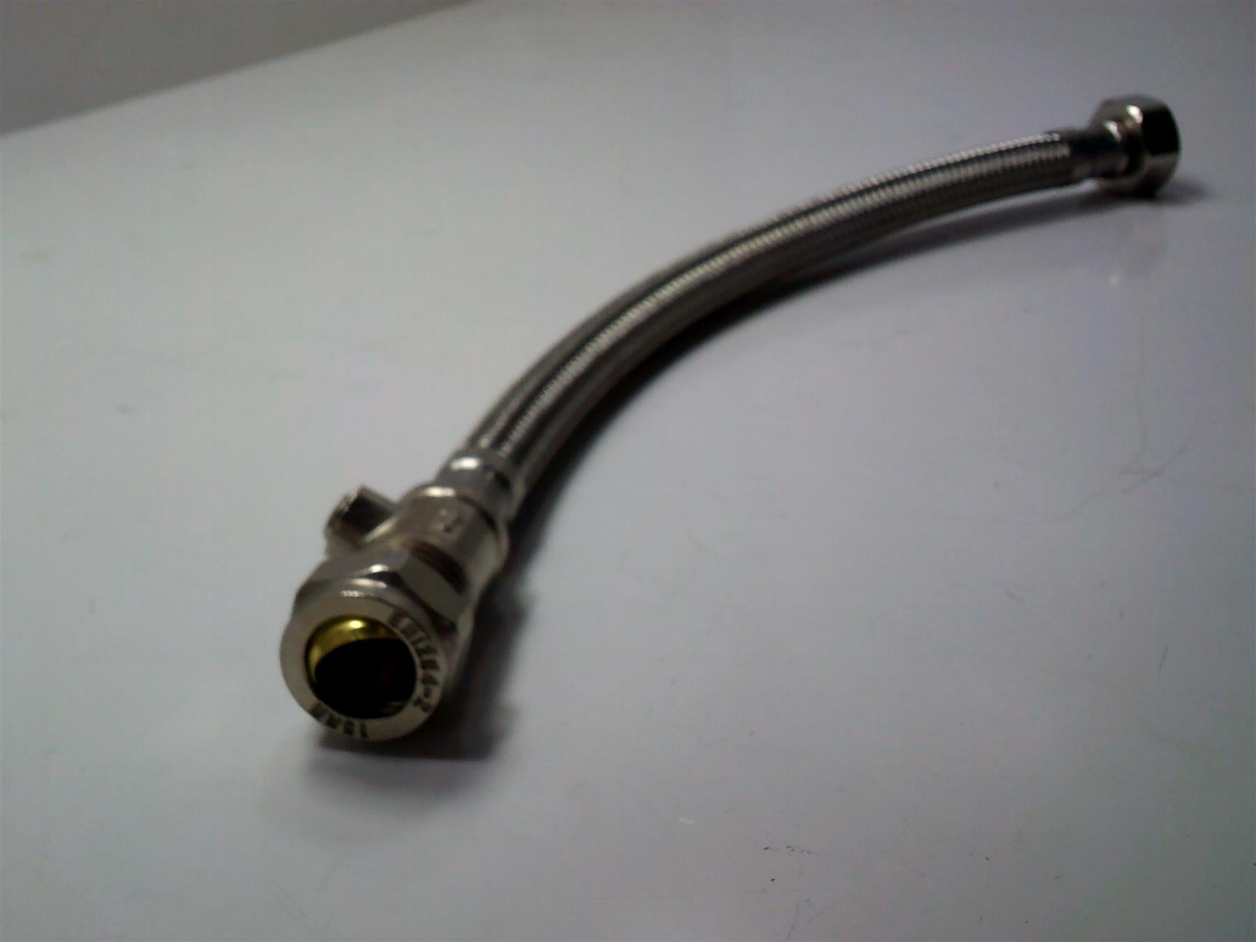 15mm x 1/4" BSP Wras Flexi Hose With isolator