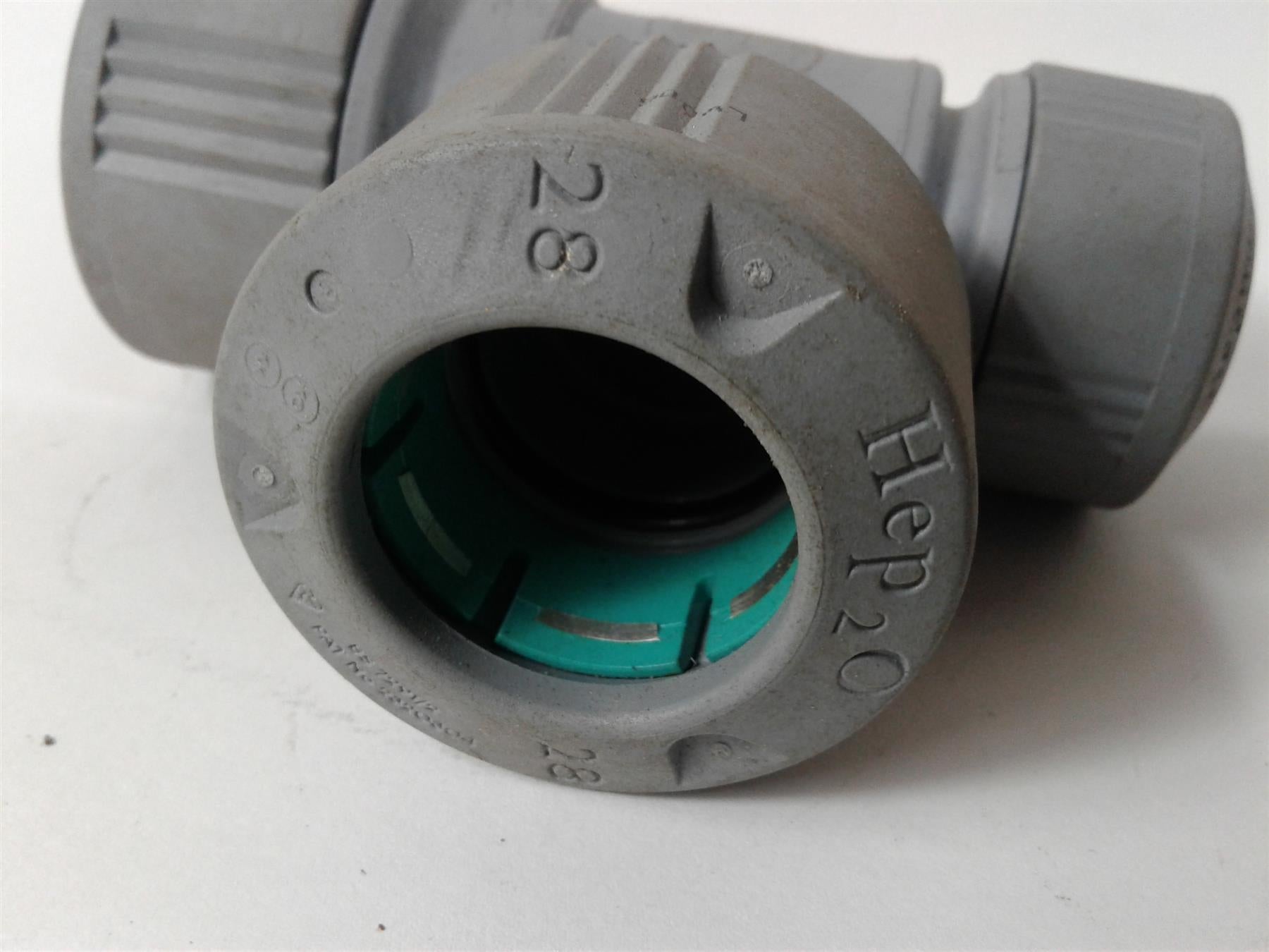 NEW HEPWORTH HEP2O REDUCING TEE PIPE FITTING 28-22-28MM HD12/28GY  (EACH)