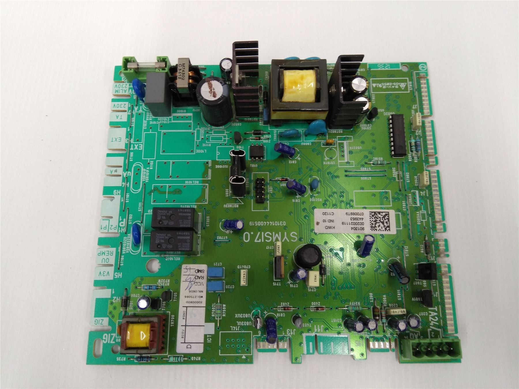 GLOWWORM 12 15 18 24 30 38 HXI 18 30 SXI 24 30 38 CXI PCB 2000802731 12m warrant
