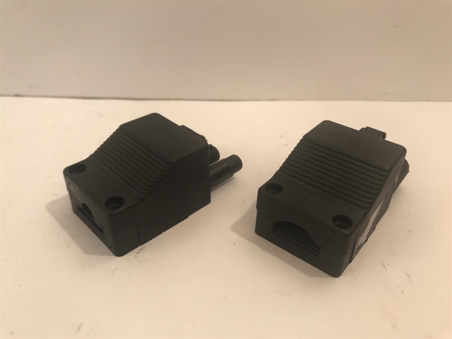 16 Amp 400 V Male and Female 3 Way Connector JN002