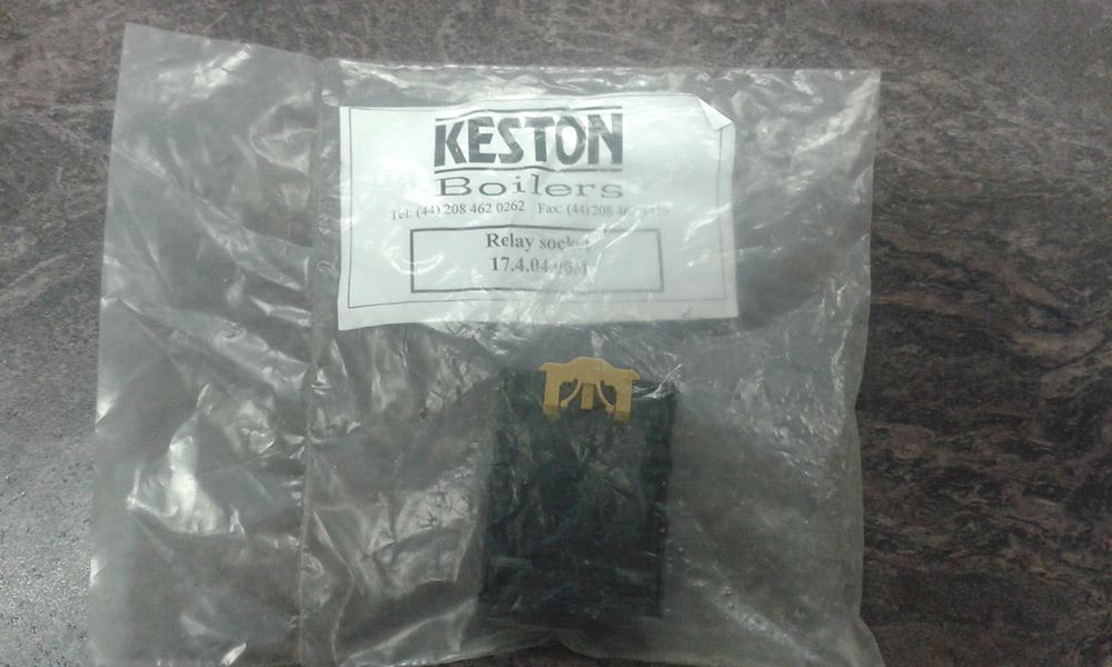 New Keston 17.4.04.00.0 Relay Socket