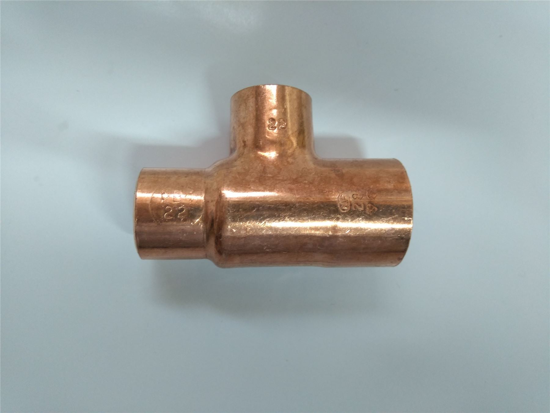 28mm x 22mm x 22mm Reducing Tee End Feed