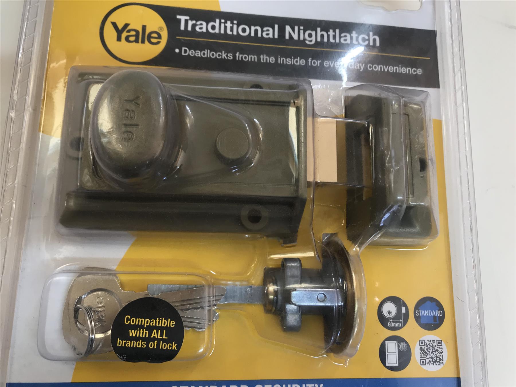 Yale Traditional Night Latch Door Lock P-77-ENB-PB-60 Brass 2 Keys