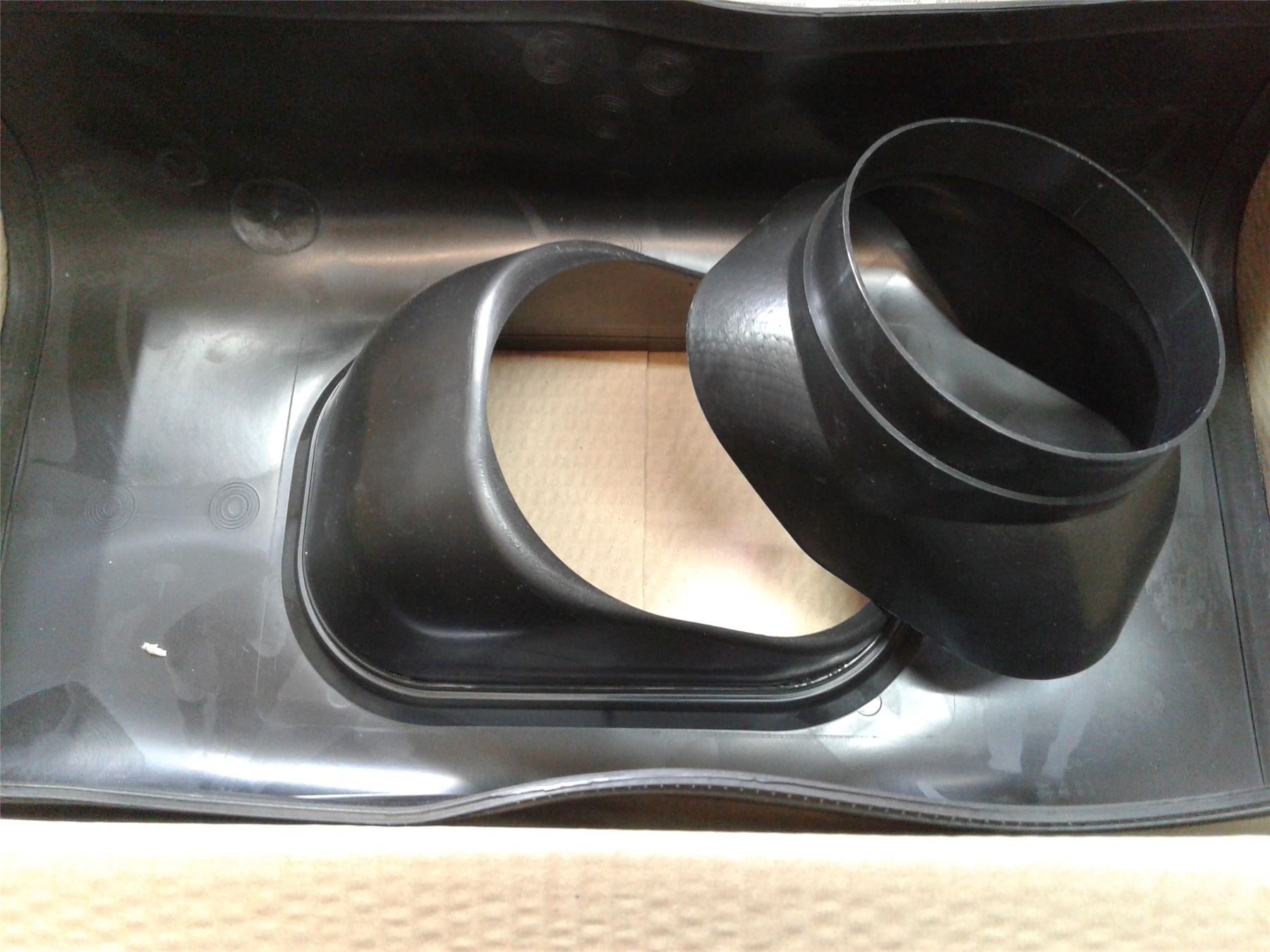 Universal Pitched Roof Flashing 20132050