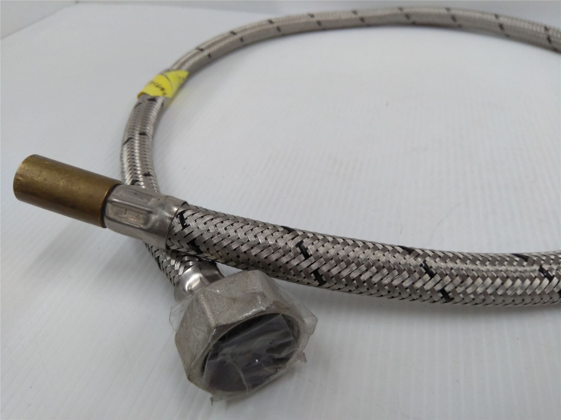 NEW TAP CONNECTOR MAJOR DIAMETER 26.441mm BRAIDED FLEXIBLE PIPE LENGTH 920mm