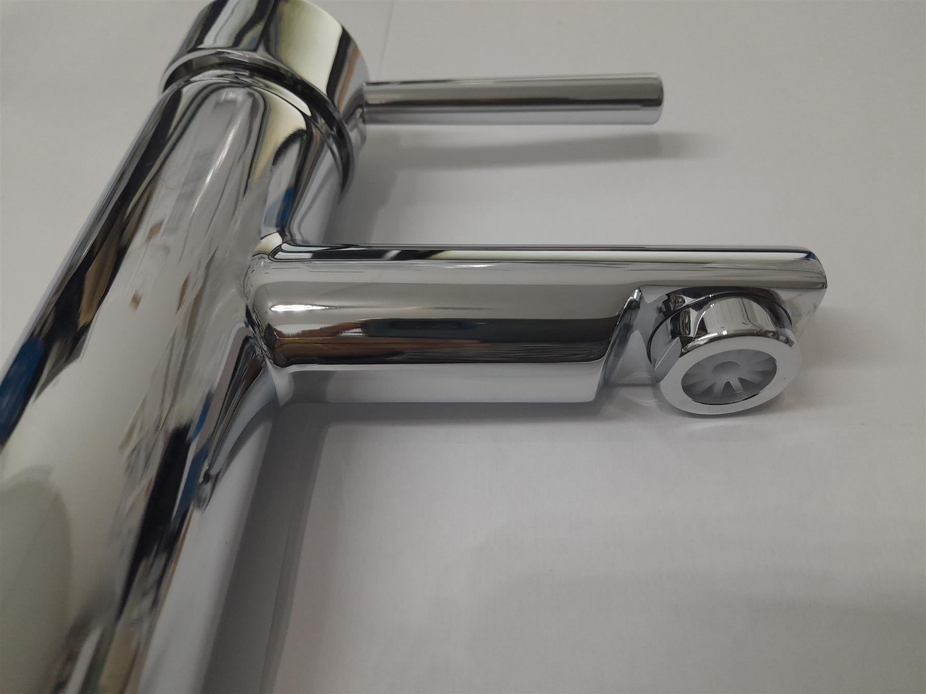 Esteem Cheswell Oval Mono Basin Mixer E60129 With Clicker Waste
