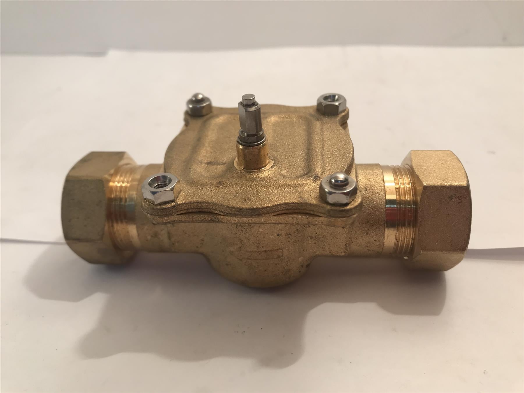 Honeywell 2 port Valve 22mm Body Only