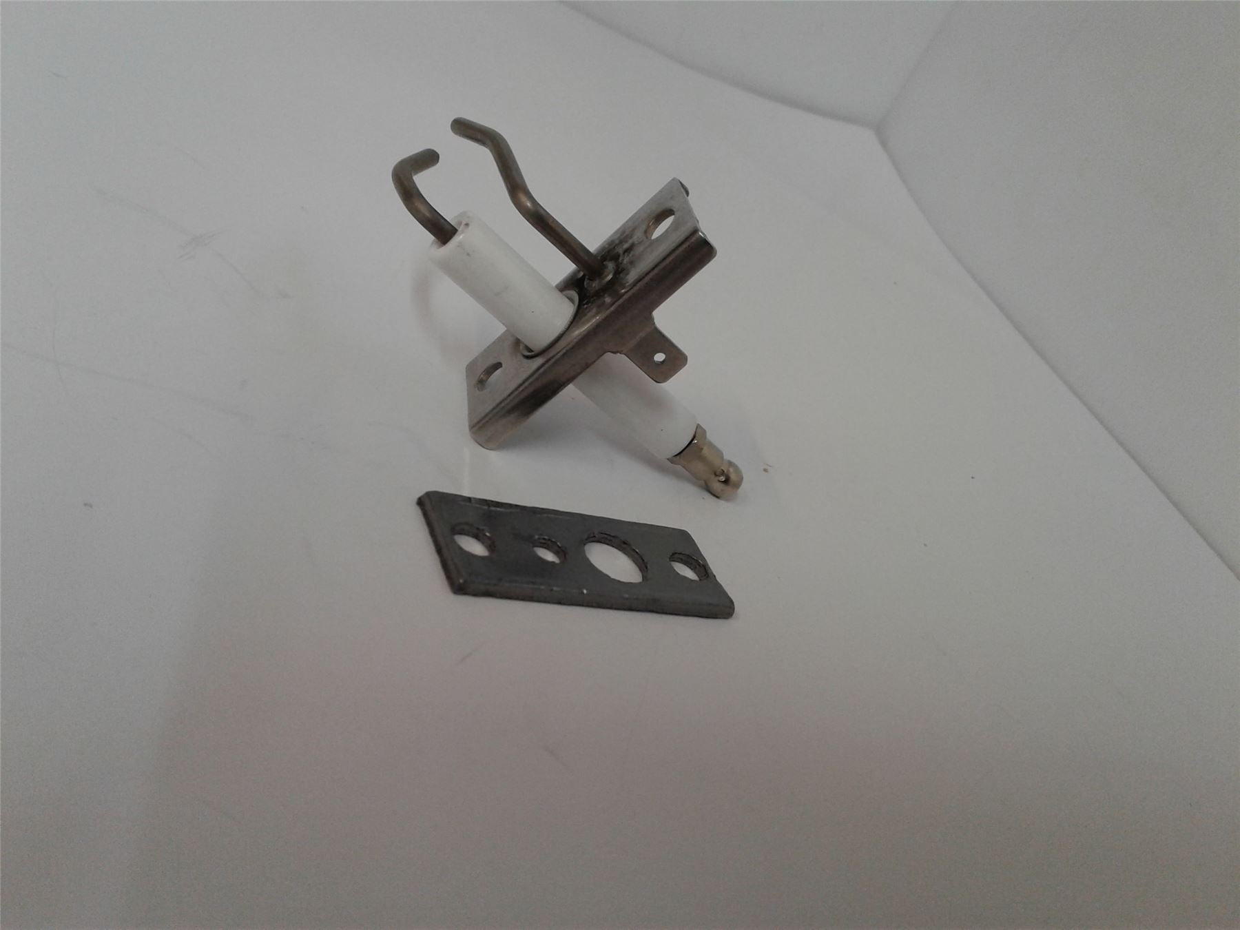 NEW Glowworm 12HX 15HX 18HX 24HX 30HX 35HX Boiler Electrode Kit 0020020731