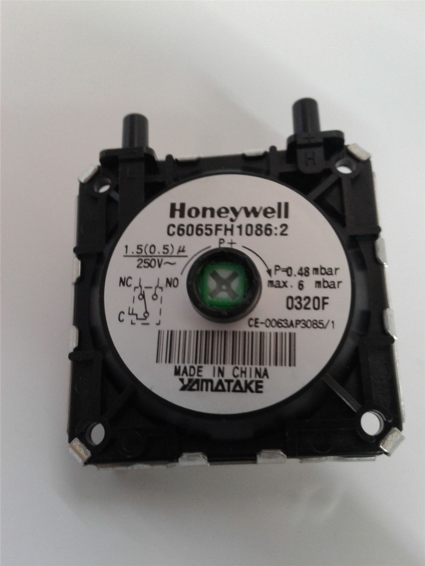 NEW Heatline D002194465 Air Pressure Switch