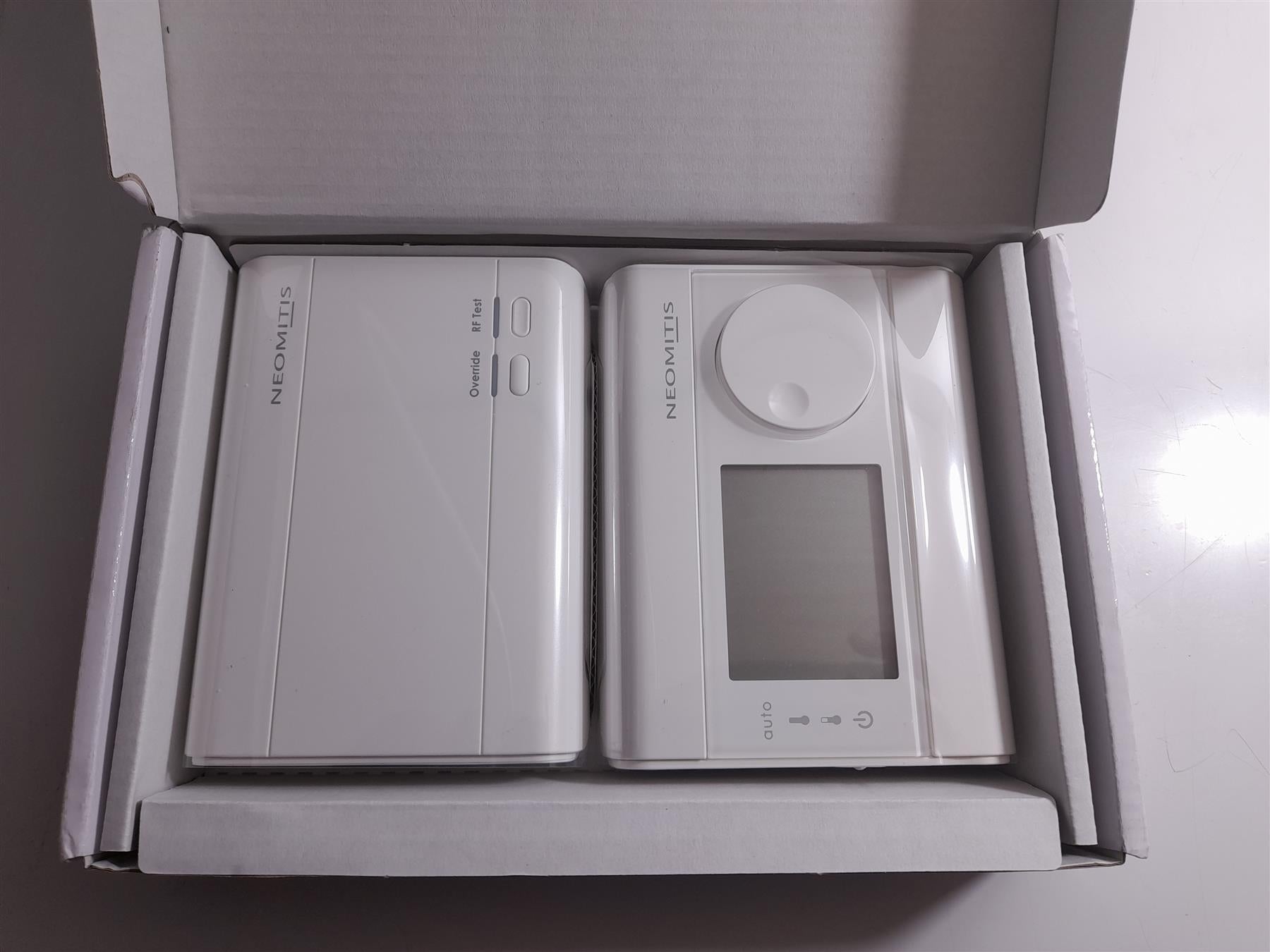 Neomitis RT7RF+ 7 day Programmable Room Thermostat