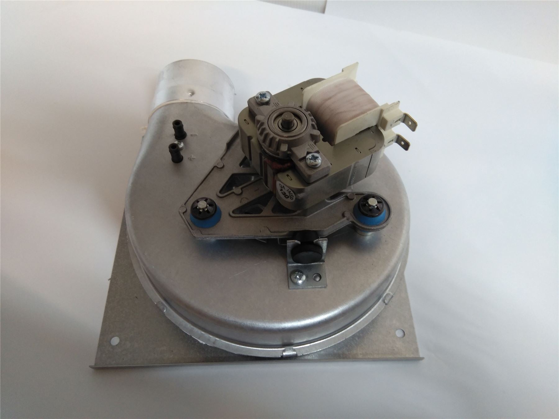 NEW WORCESTER BOSCH 24i BOILER FAN ASSEMBLY 8716146459 WFFB0221-038 87161209930