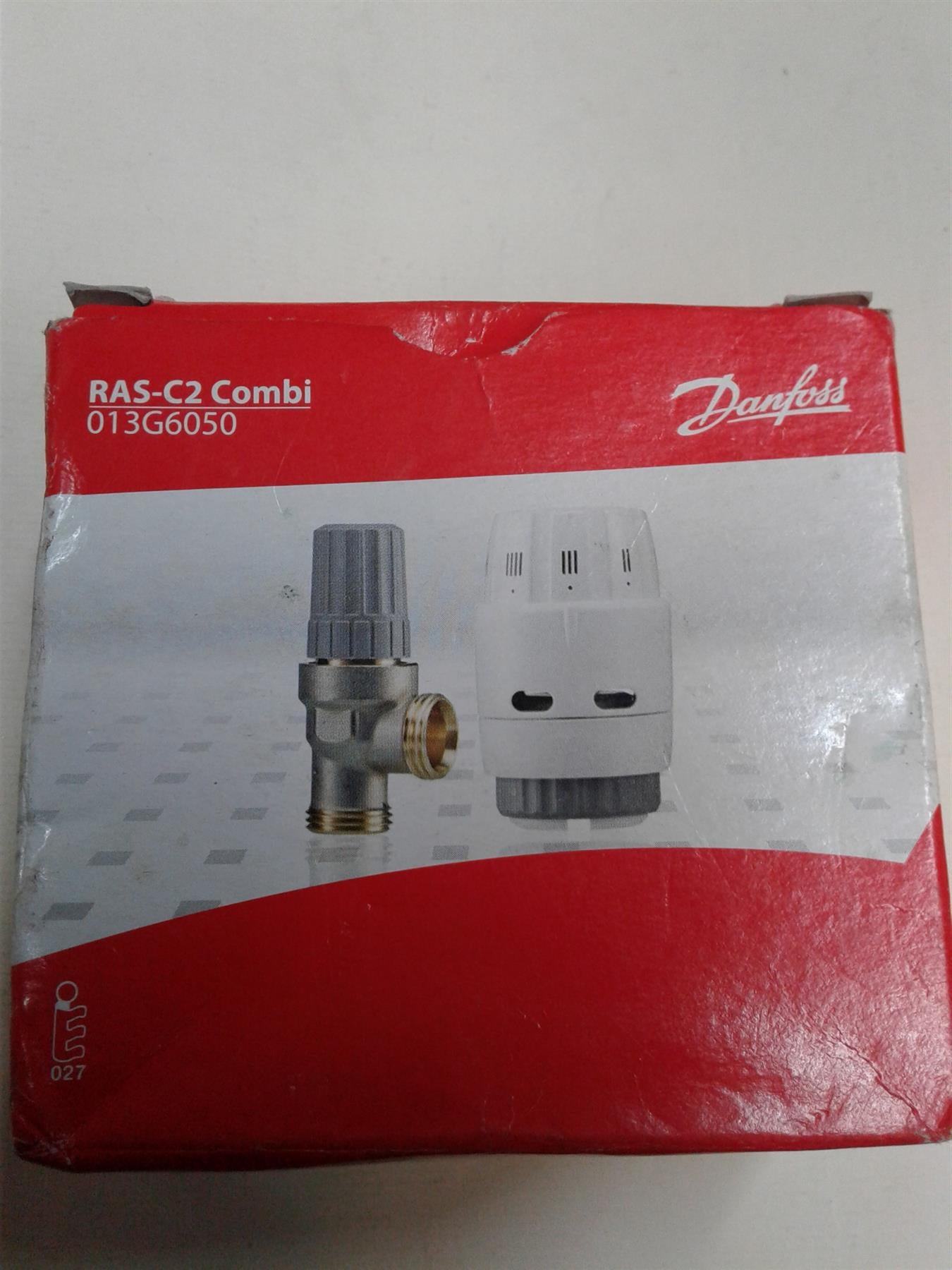 NEW DANFOSS ANGLED TRV VALVE 15MM RAS-C2 COMBI 013G6050