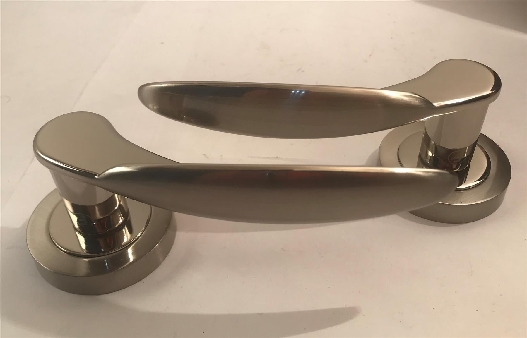 Fortessa FDEAPO-SN/NP Apollo Lever Handle on Rose Polished/Satin Chrome