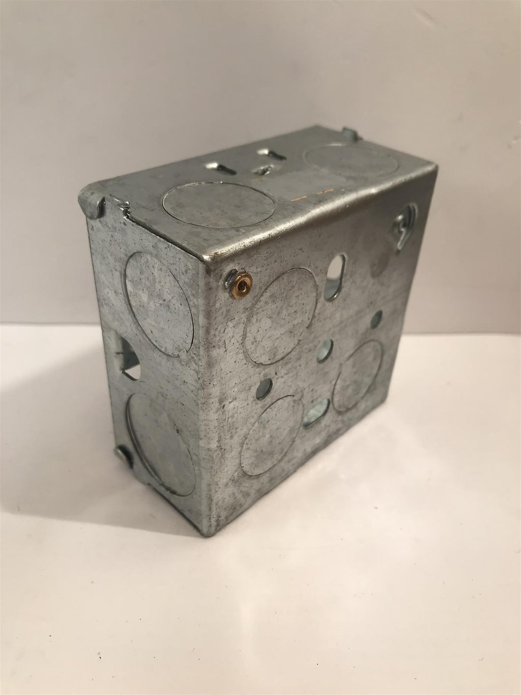 Flush Switch & Socket Metal Back Box 1 Gang 35mm