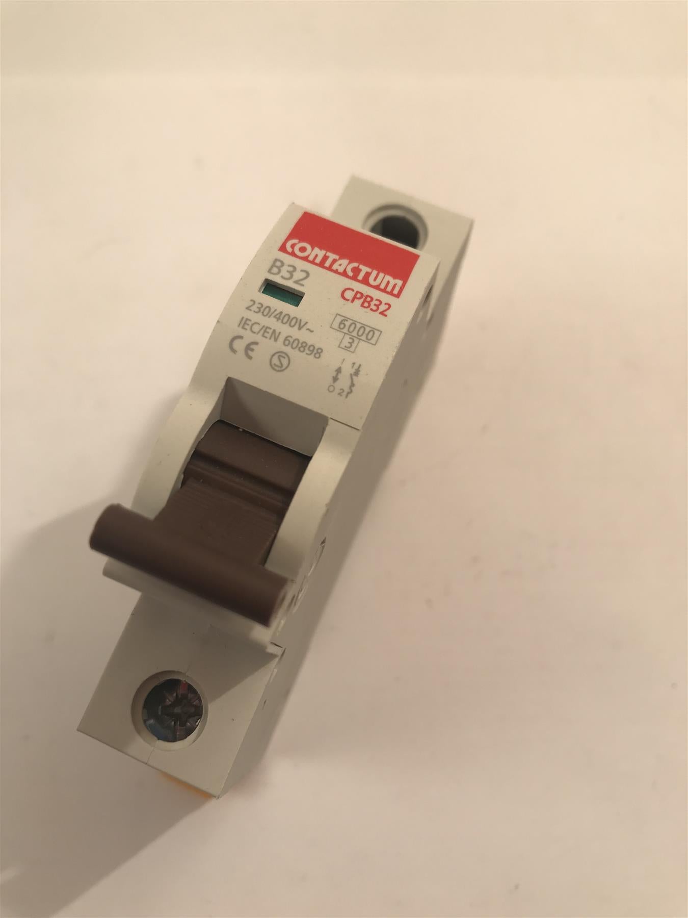 Contactum CPB32 B32 32A 230-400V Circuit Breaker Brown Lever