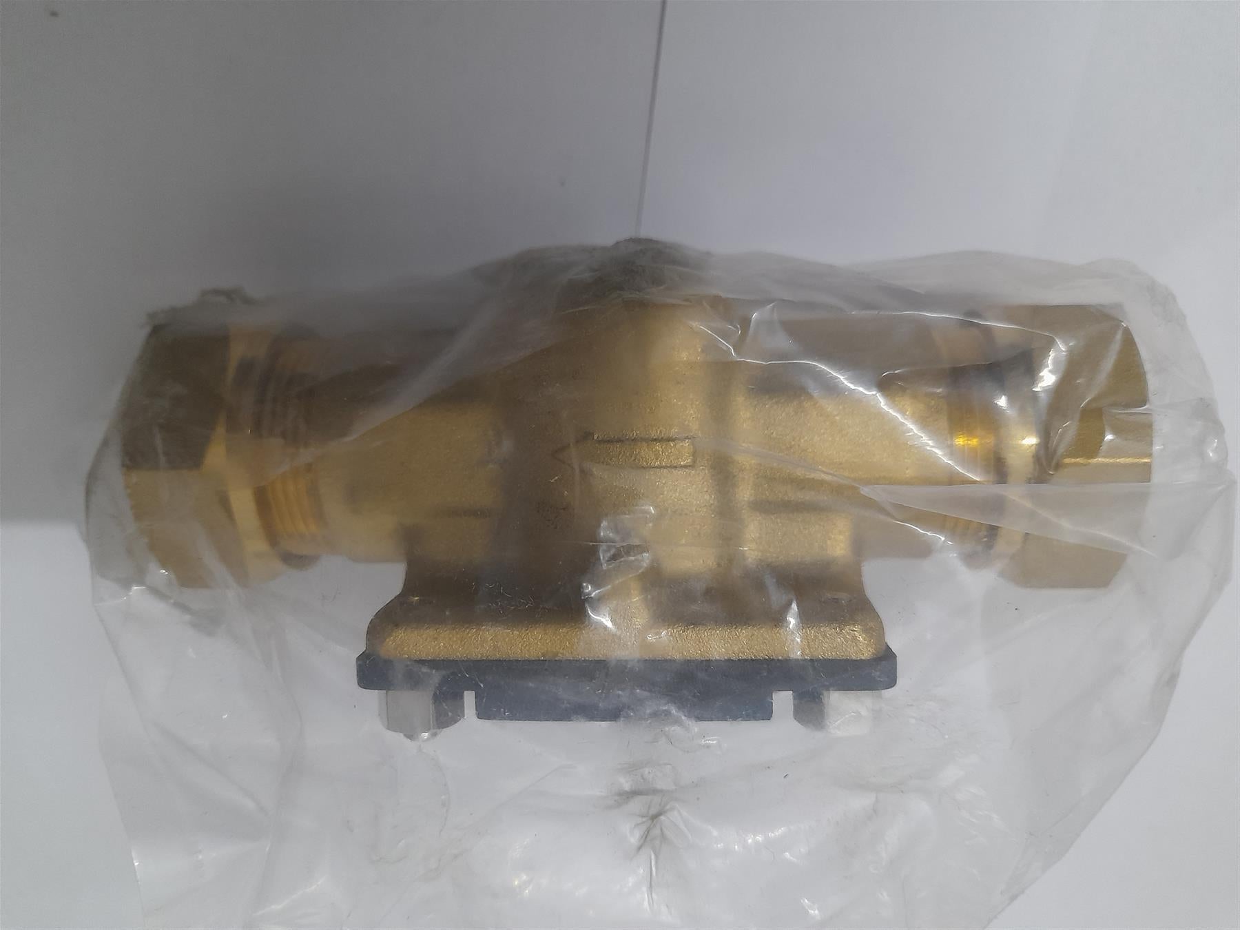Honeywell 2 port Valve 22mm Body Only