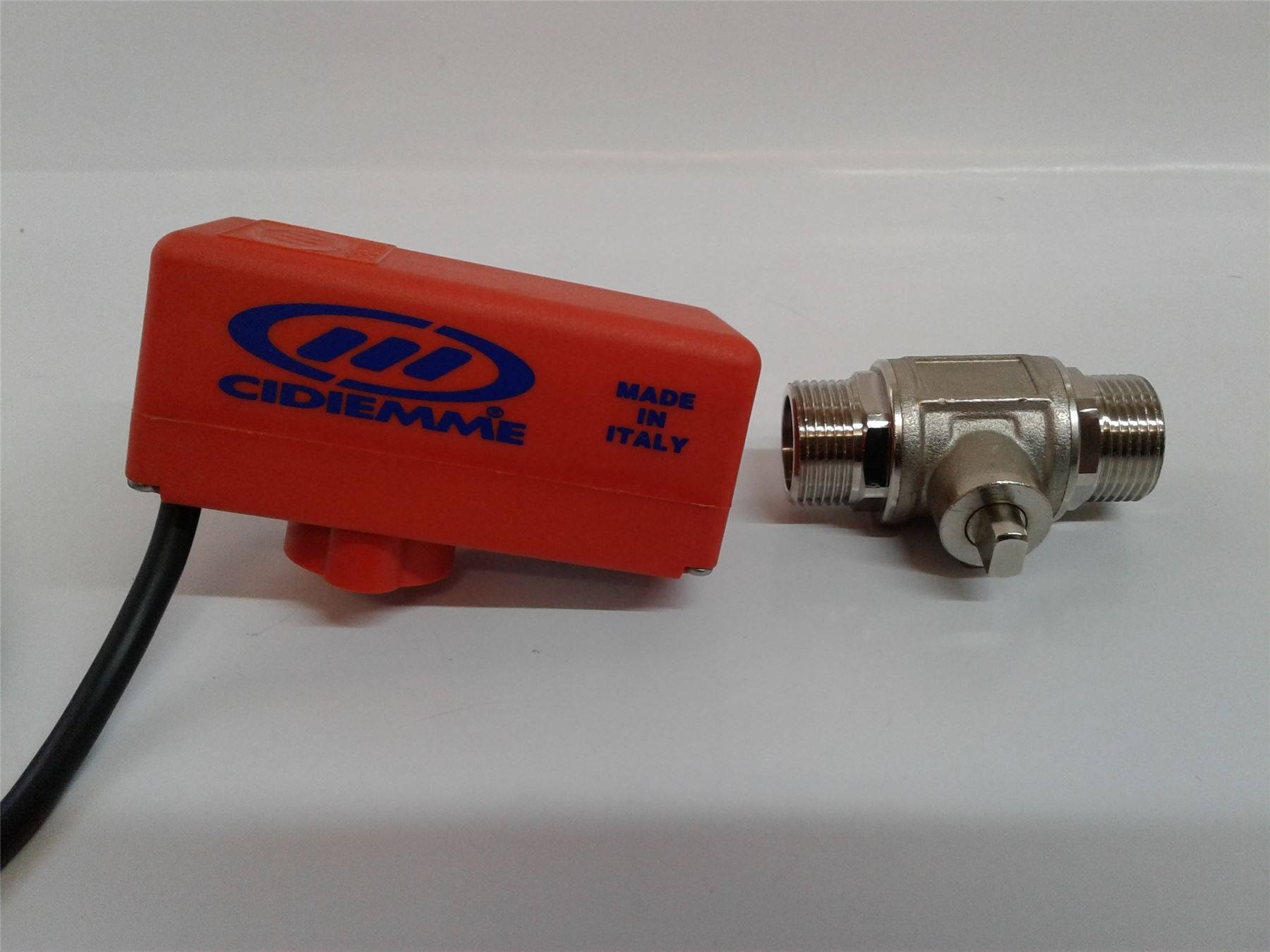 NEW MOTRSF-X SERVOMOTOR Reversible for 1/2- way ball valves with SPST control