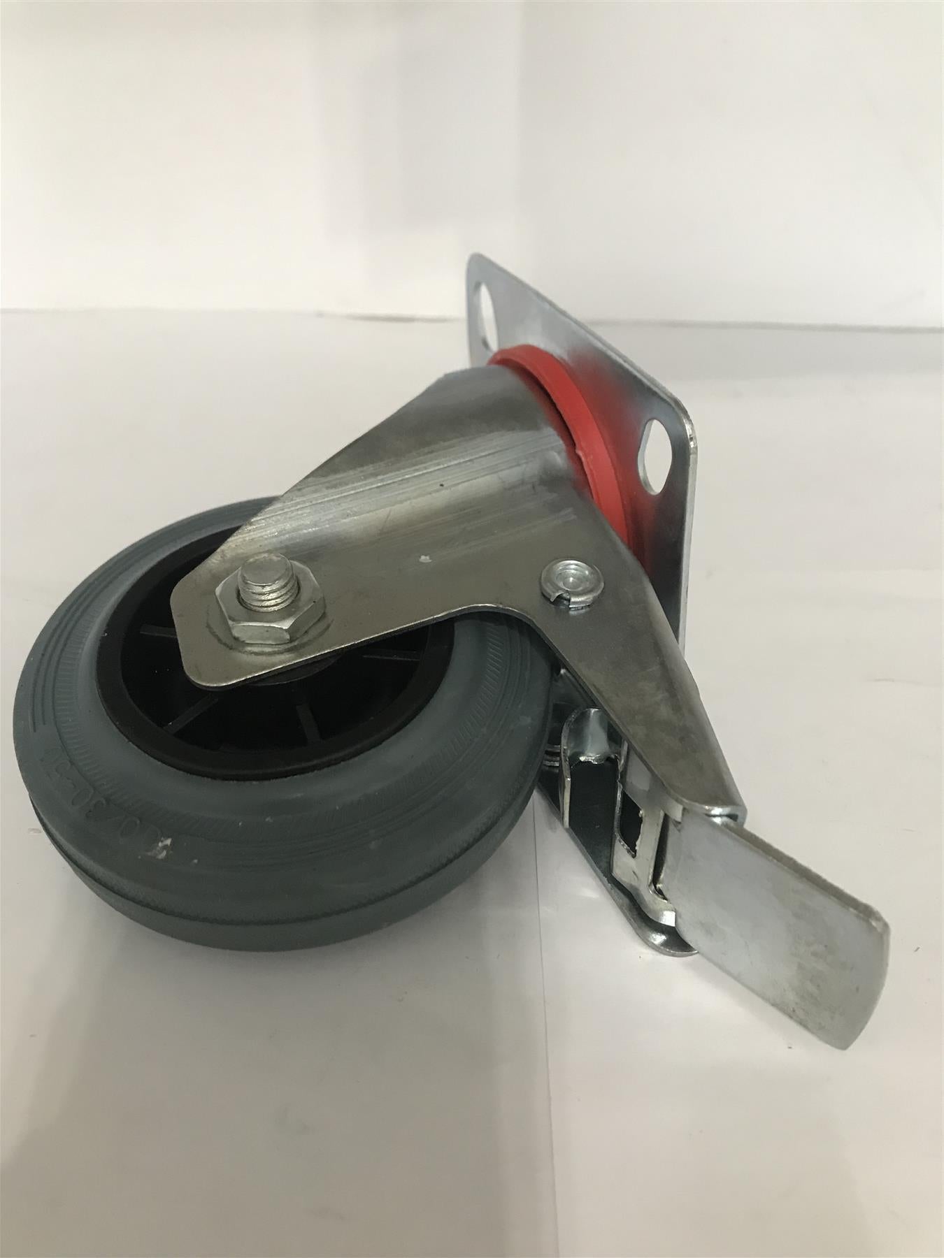 Fixman 100mm 70kg Braked Swivel Rubber Castor 509024