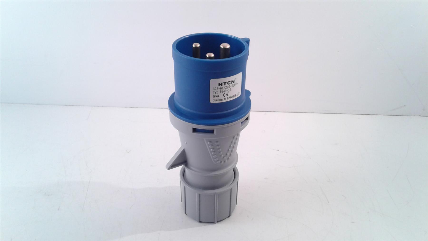 220-250V 32AMP 3PIN INDUSTRIAL PLUGS MALE SPLASHPROOF