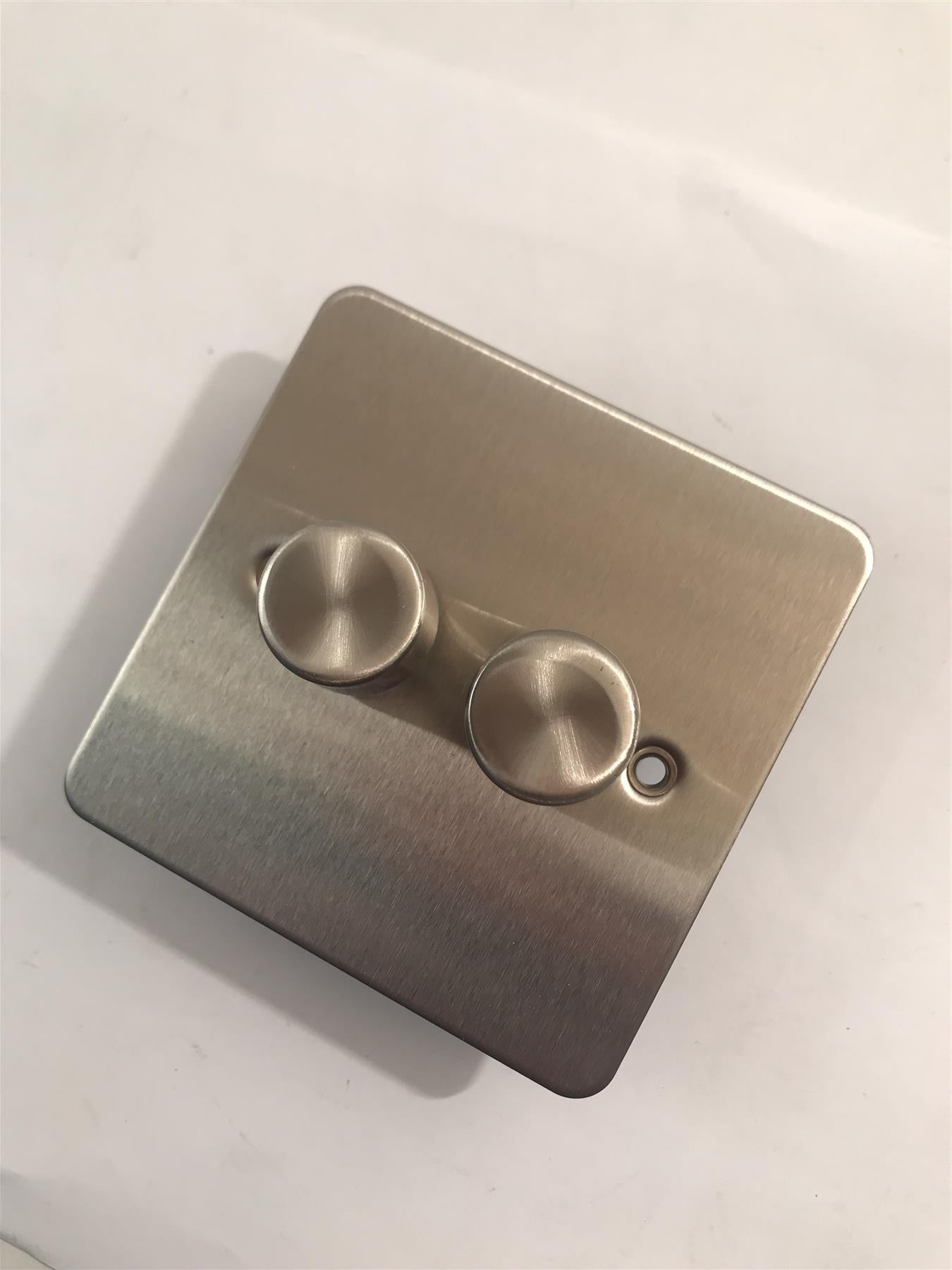 Selectric 1M Flat Plate Dimmer 2 Gang 2 Way 400W Satin Chrome  LG202/400FSC
