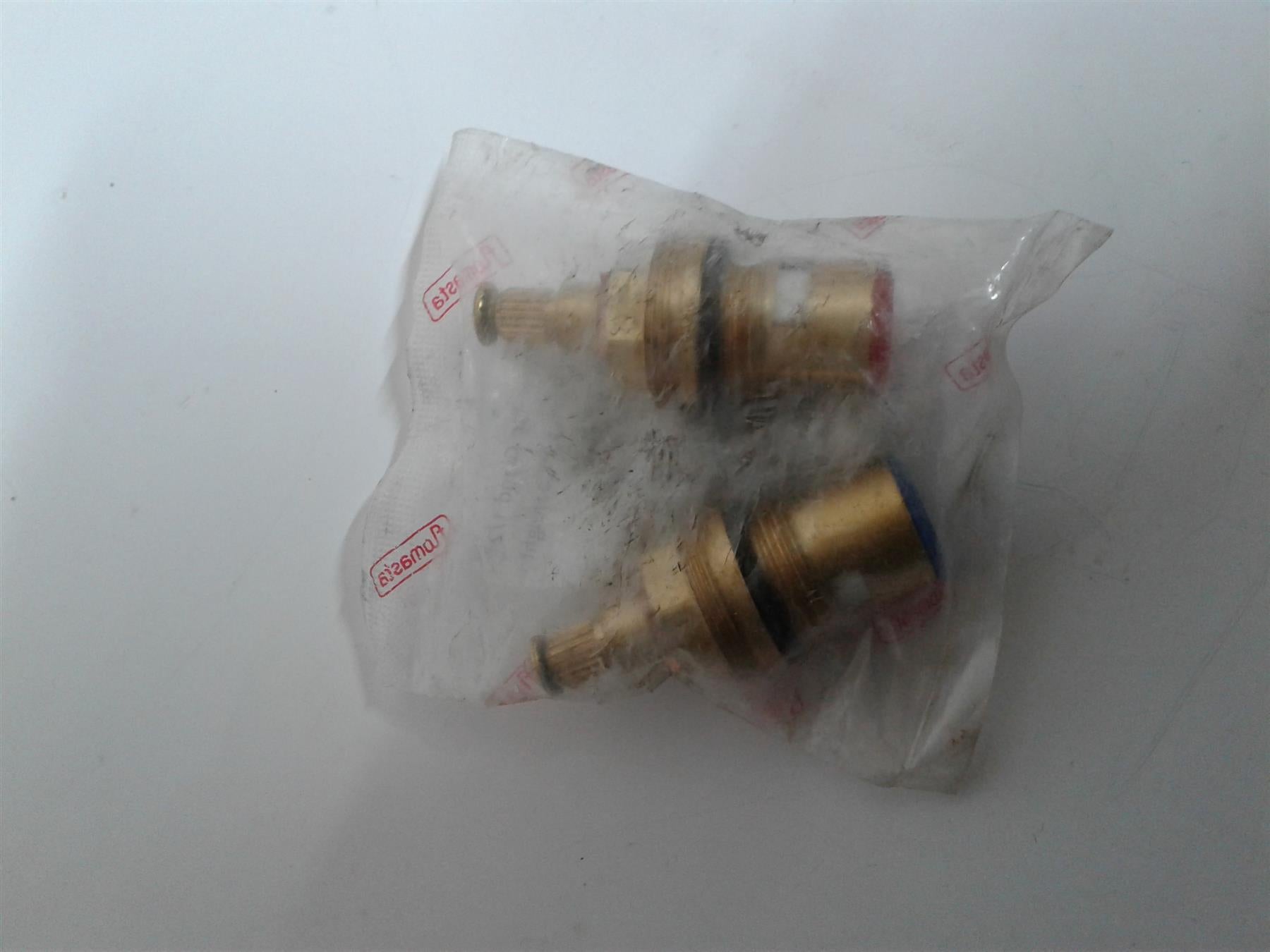 NEW FLOMASTA TAP GLAND CERAMIC WITH 9mm SPLINE INSERT CARTRIDGE 1/2