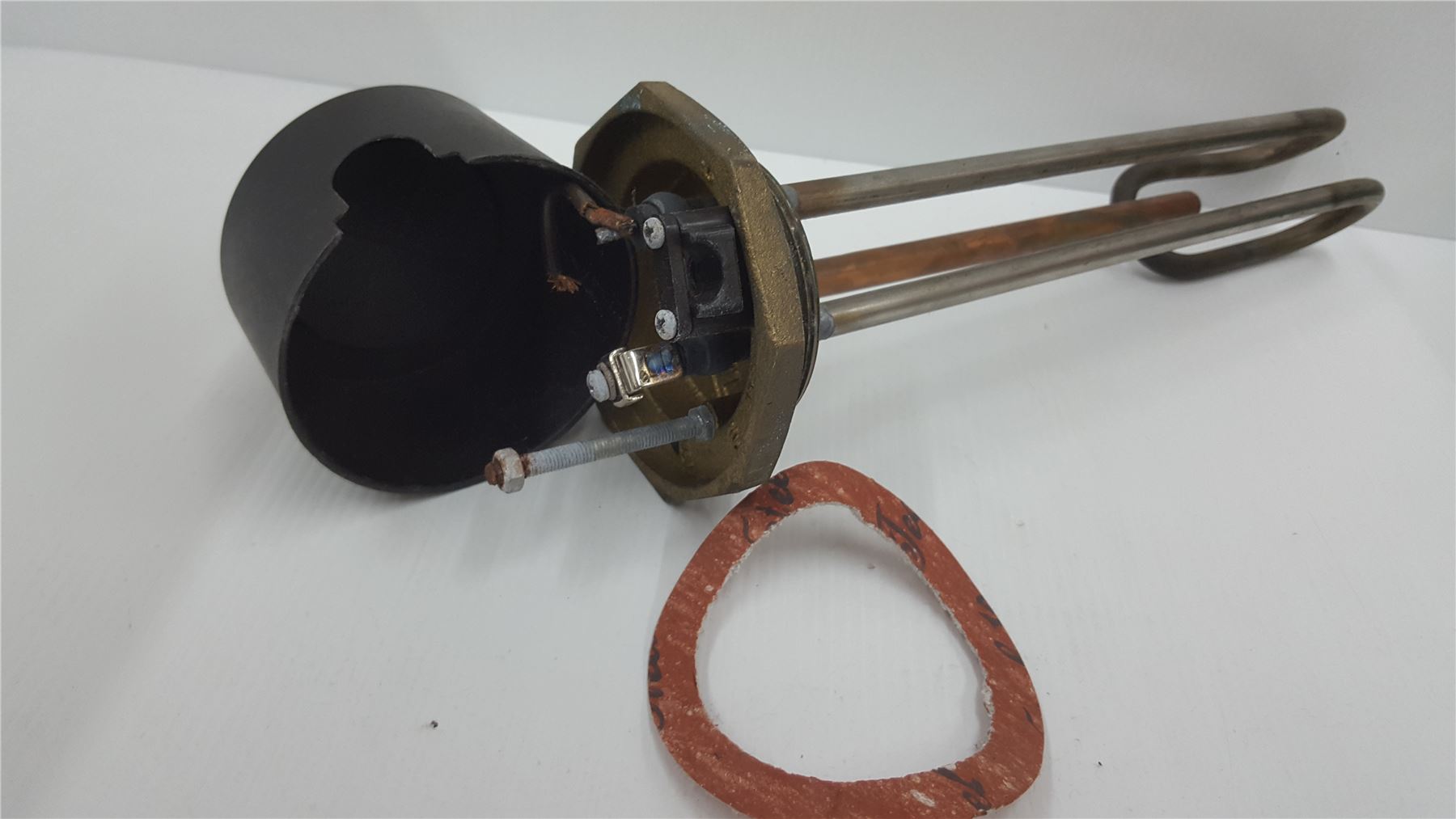 Center Incoloy immersion heater and radiator thermostat 11"