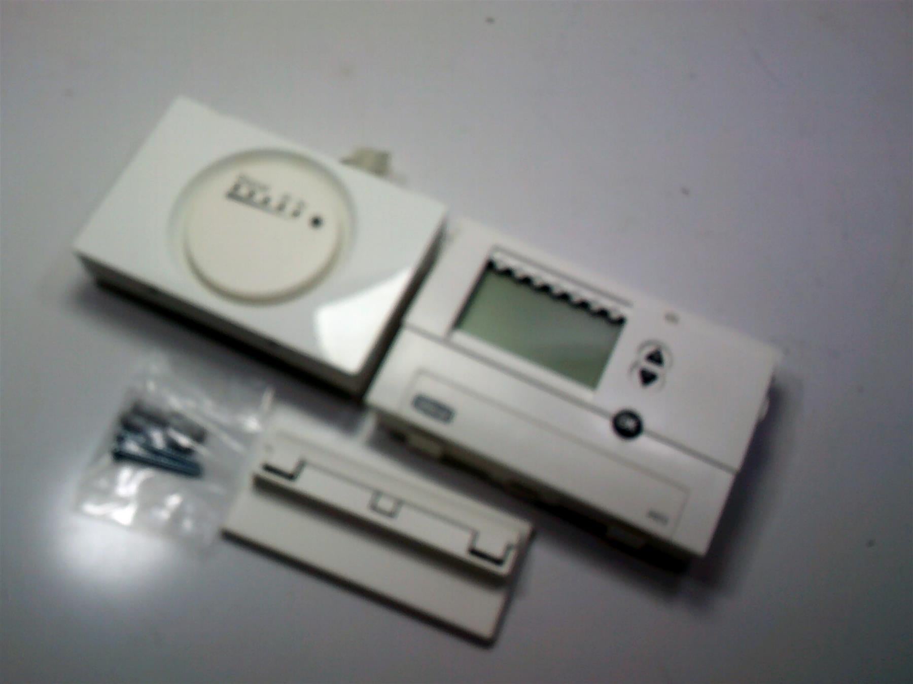 Ideal RF Electronic Programmable Room Thermostat Kit-216131