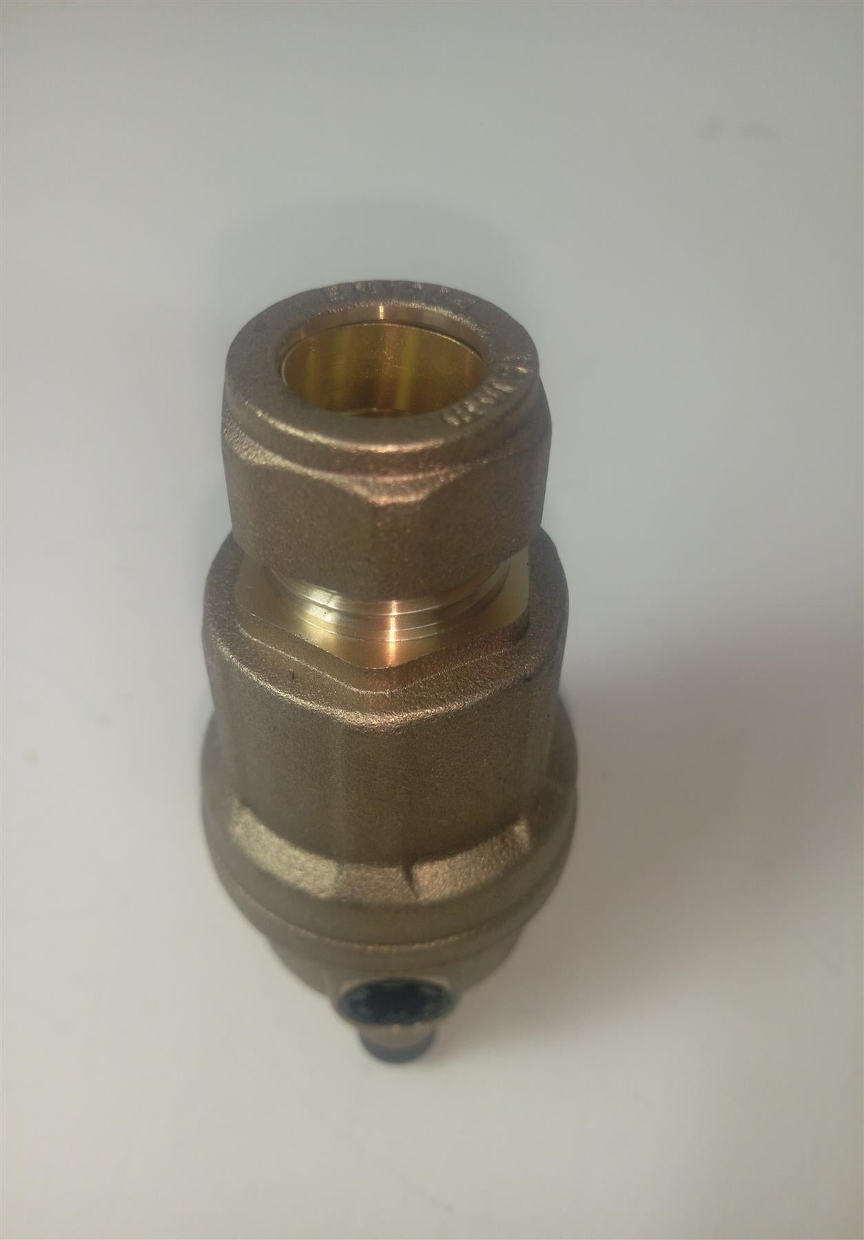 NEW UNIVERSAL AUTOMATIC AUTO AIR VENT 15MM