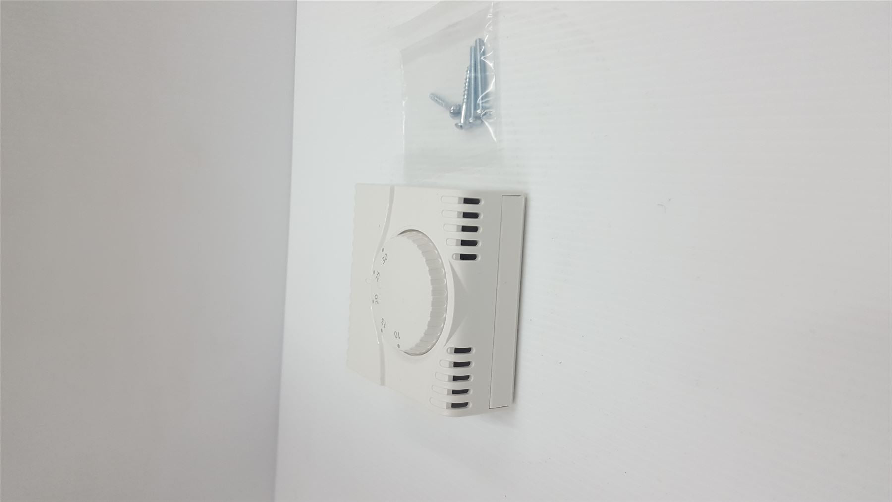 NEW CENTER ROOM THERMOSTAT 340020 12m warranty