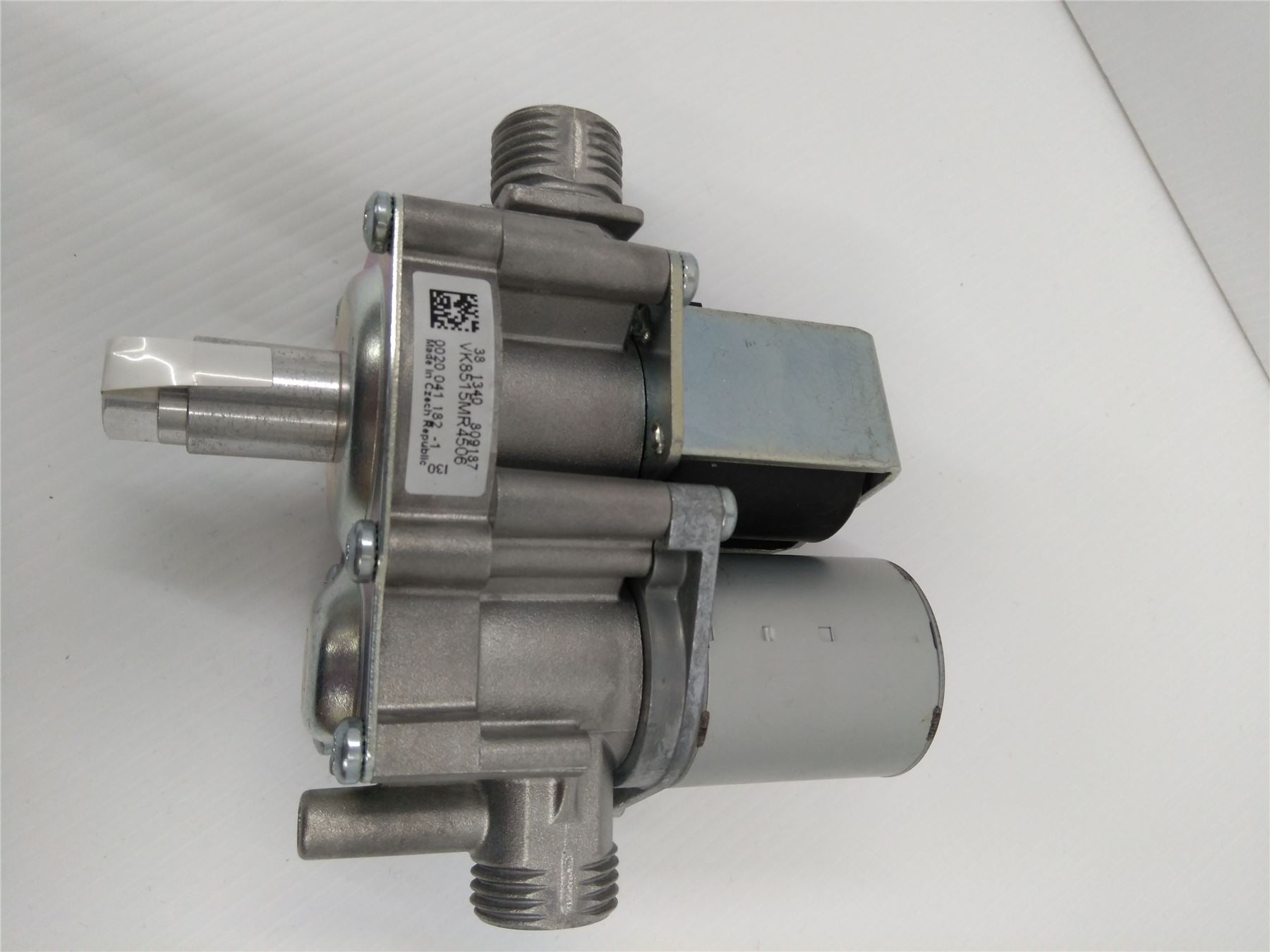 NEW VAILLANT ECOTEC GAS VALVE 0020148381 0020148383 VK8515MR4571U 0020148382