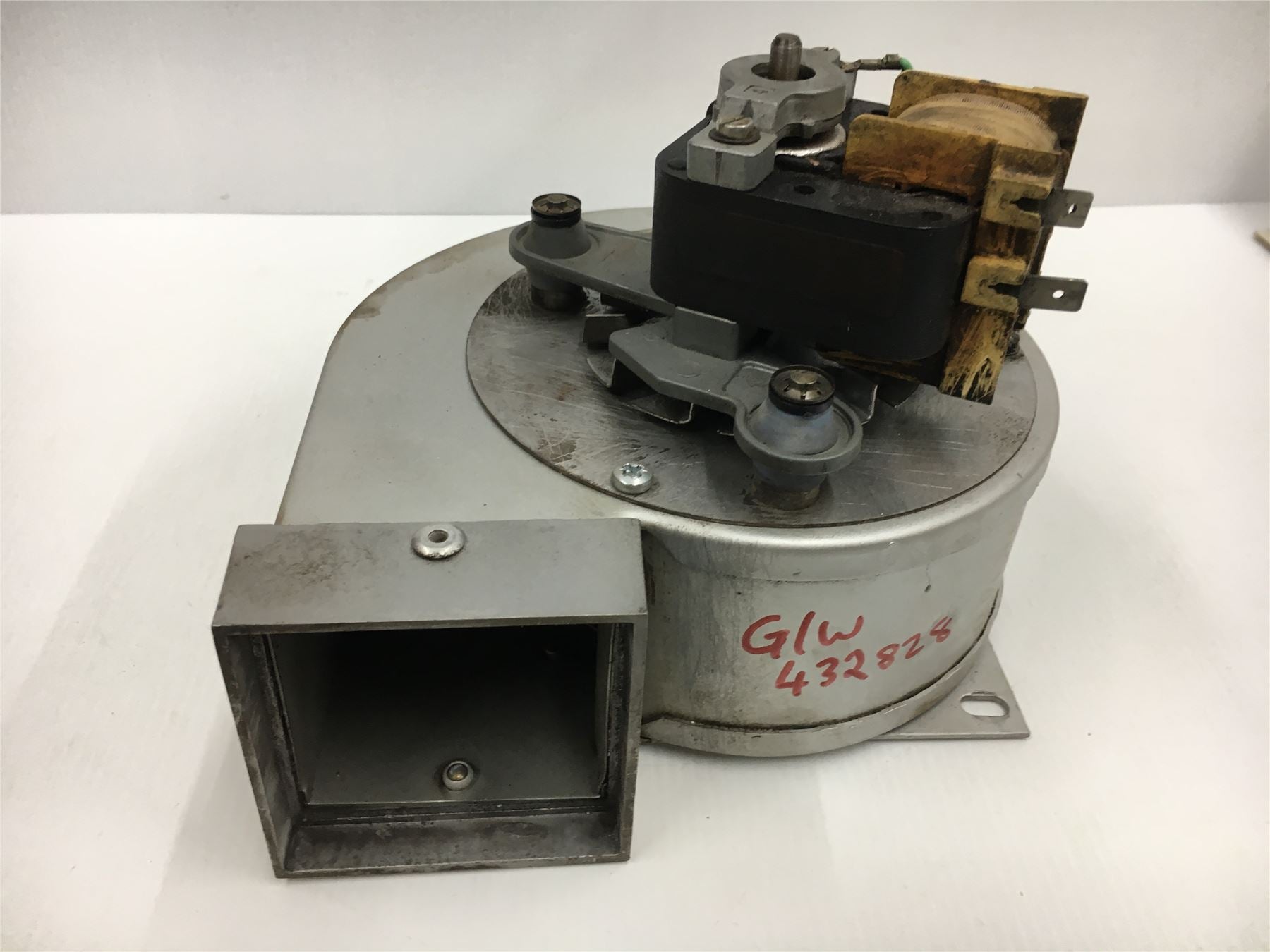 GLOWWORM SWIFTFLOW 75 / 80 EXPRESS 80 FAN WFFB0223-012 432828 12m warranty