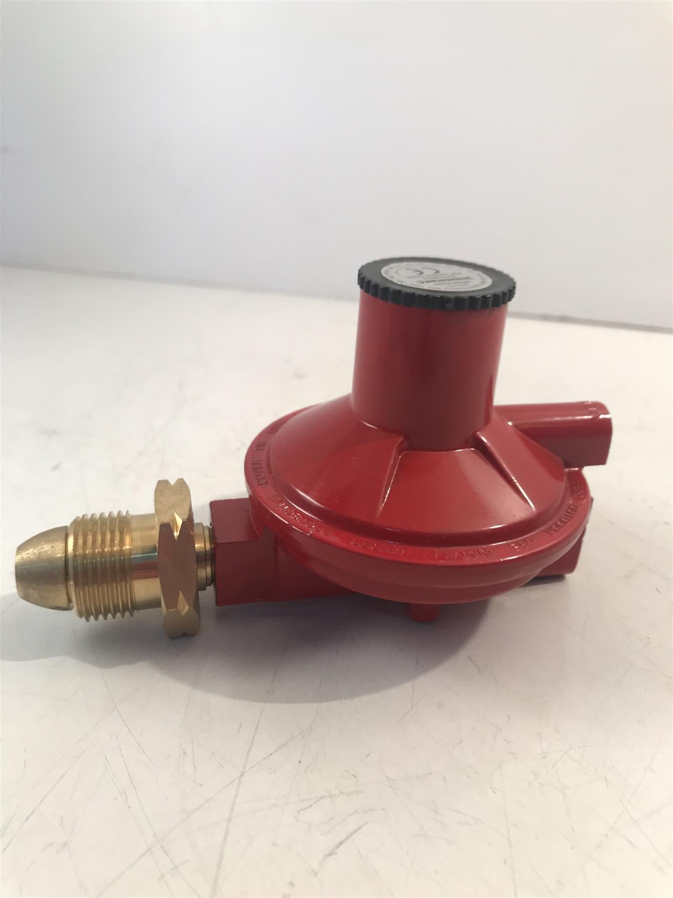Silverline Propane Gas (High-Capacity) Regulator 3/8" NPT female 37mbar 997865