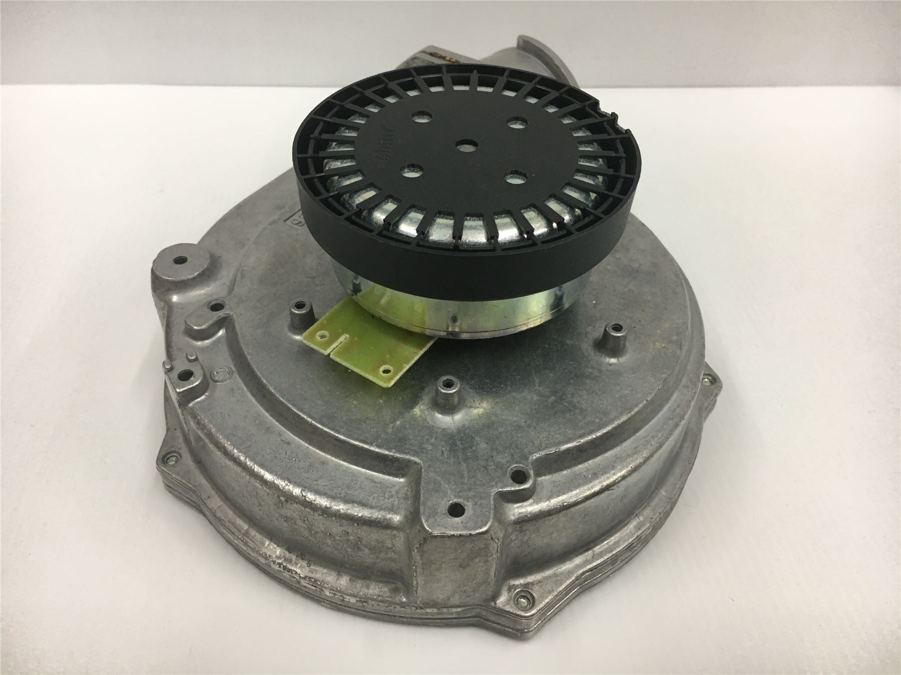 New Ideal G1G126-AB11 139368 Fan 12m warranty