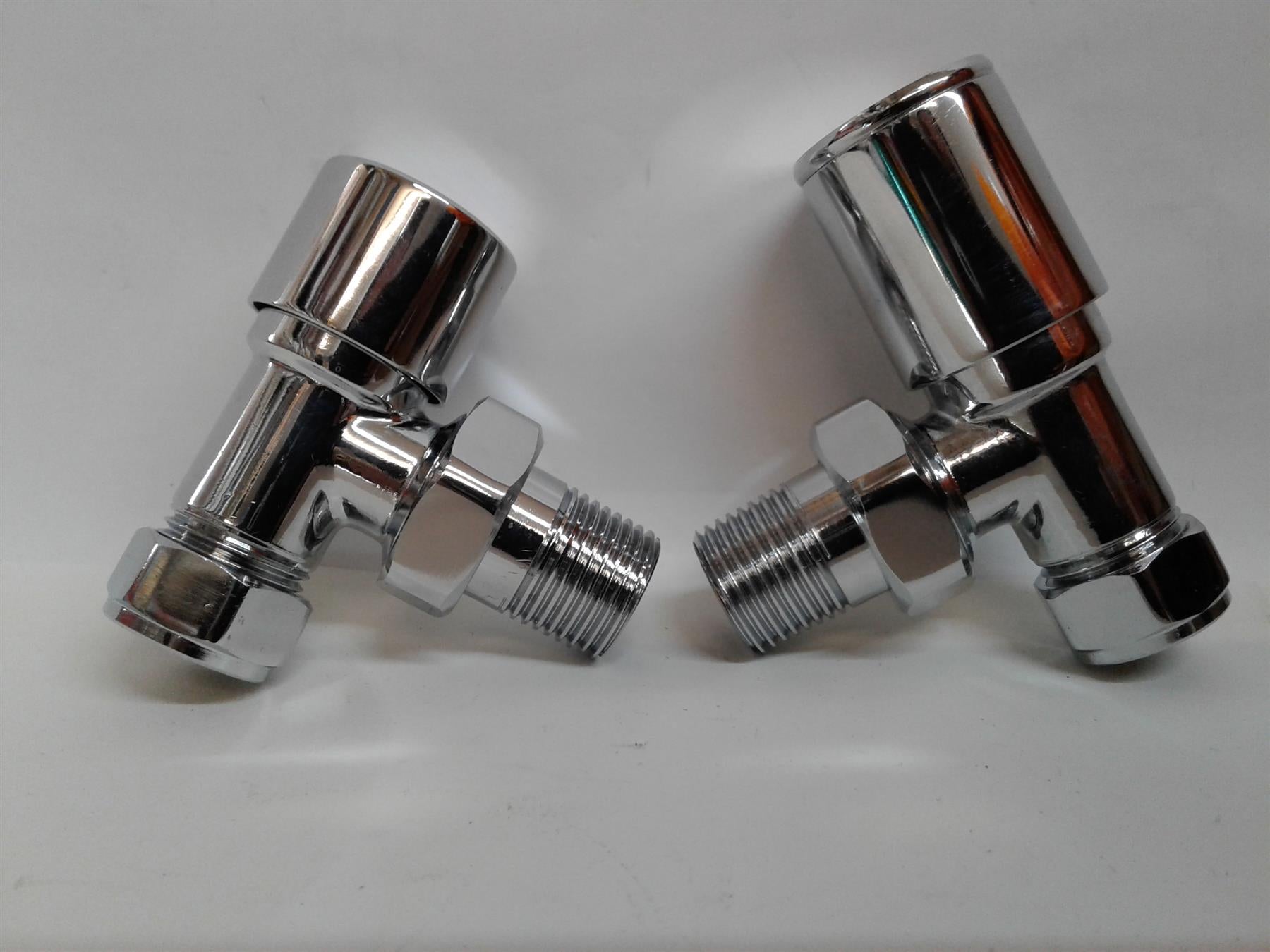 IRSAP ANGLED CHROME ROUND MANUAL VAL LOCKSHEILD AND WHEELHEAD