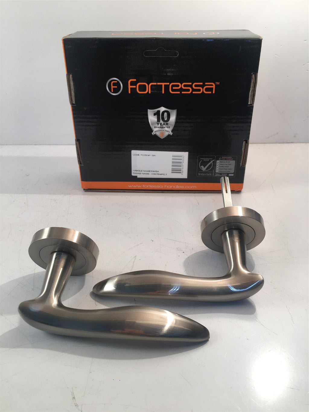 Fortessa FCOSWI-SN Swish Lever Handle on Rose. Satin Nickel Plate
