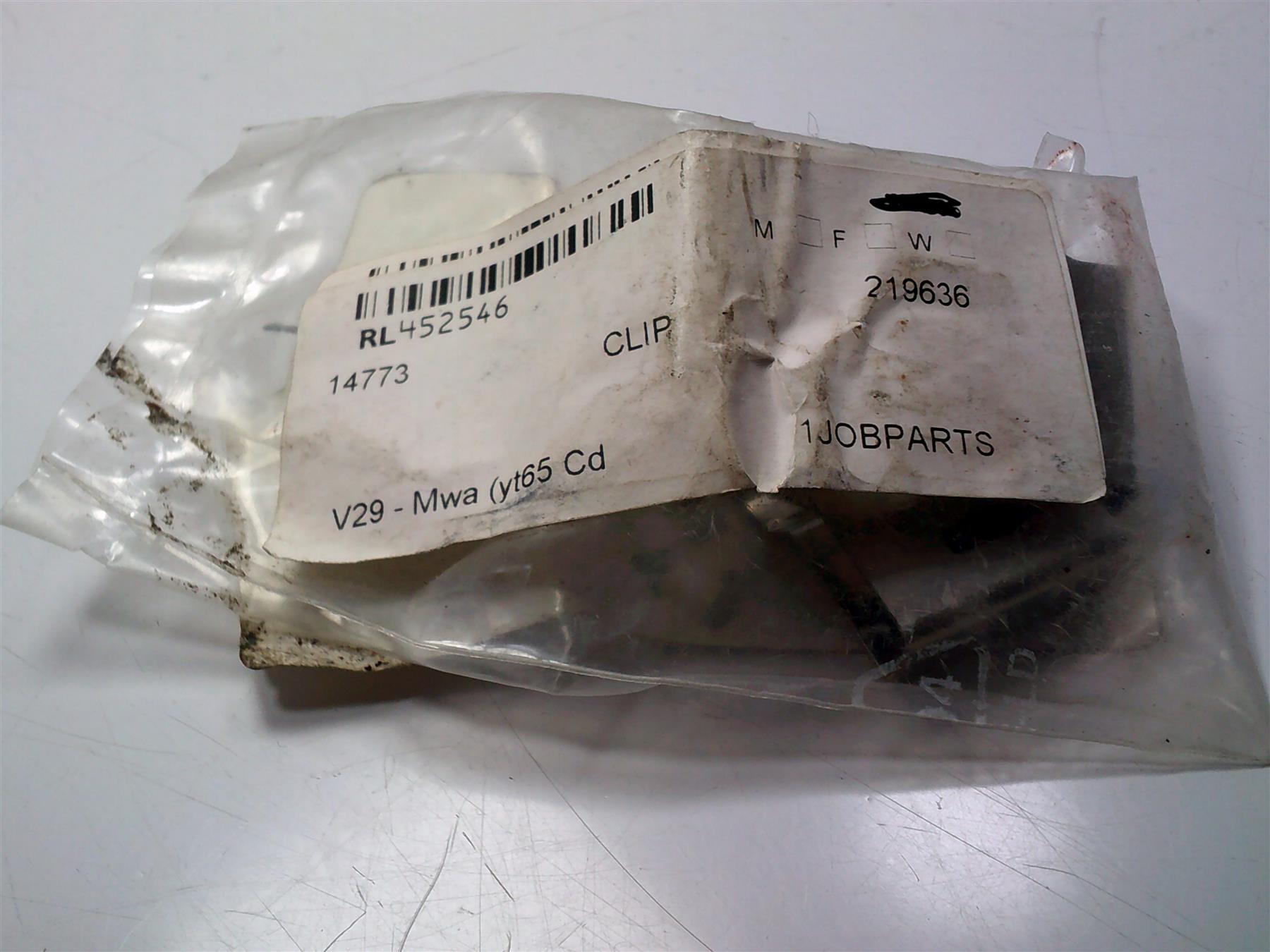 VAILLANT HEAT EXCHANGER CLIP (2 PACK) 219636